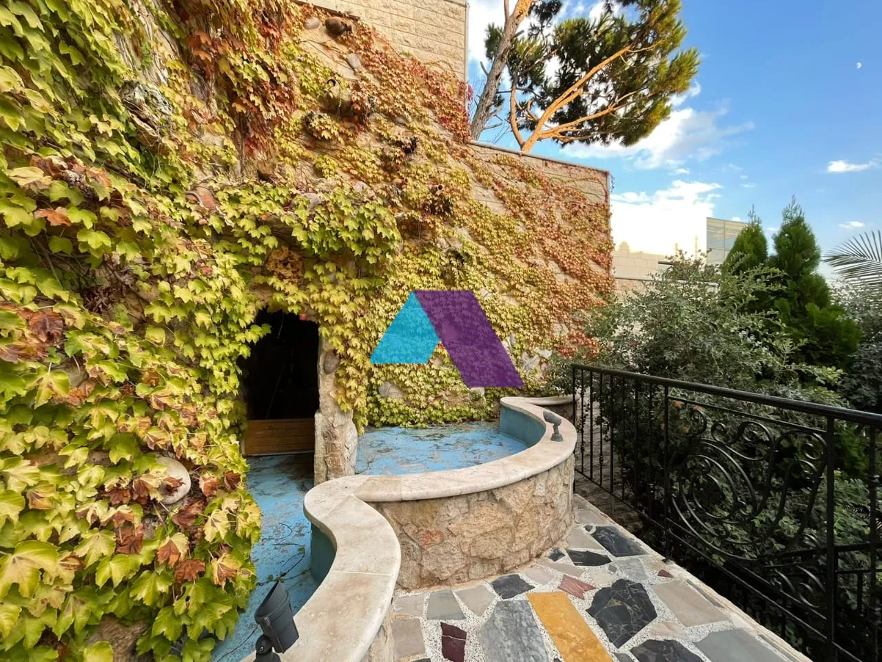 Villa for Sale in Beit Meri