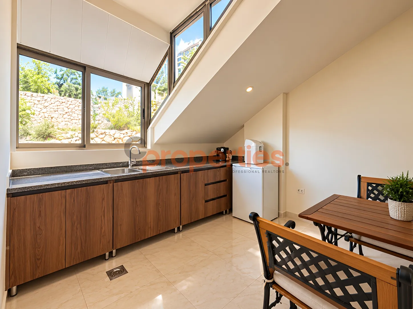 Apartment for Sale in Ain Aar