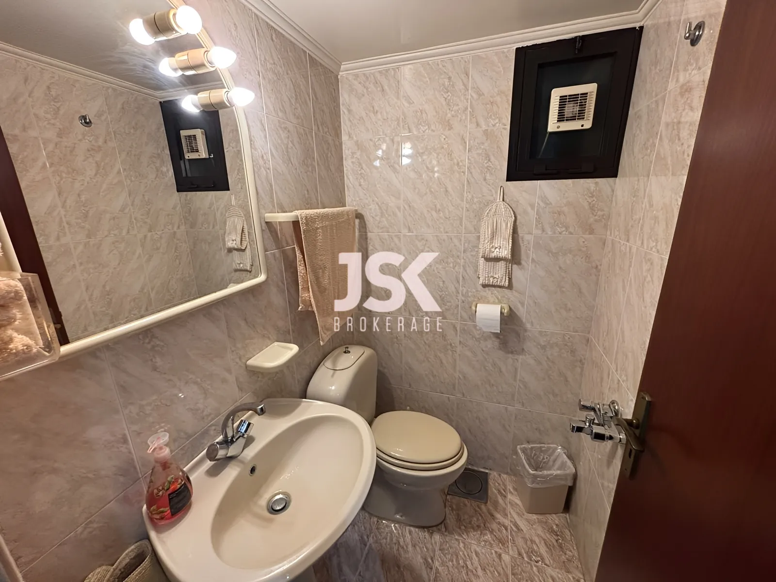 Apartment for Sale in Beit El Chaar