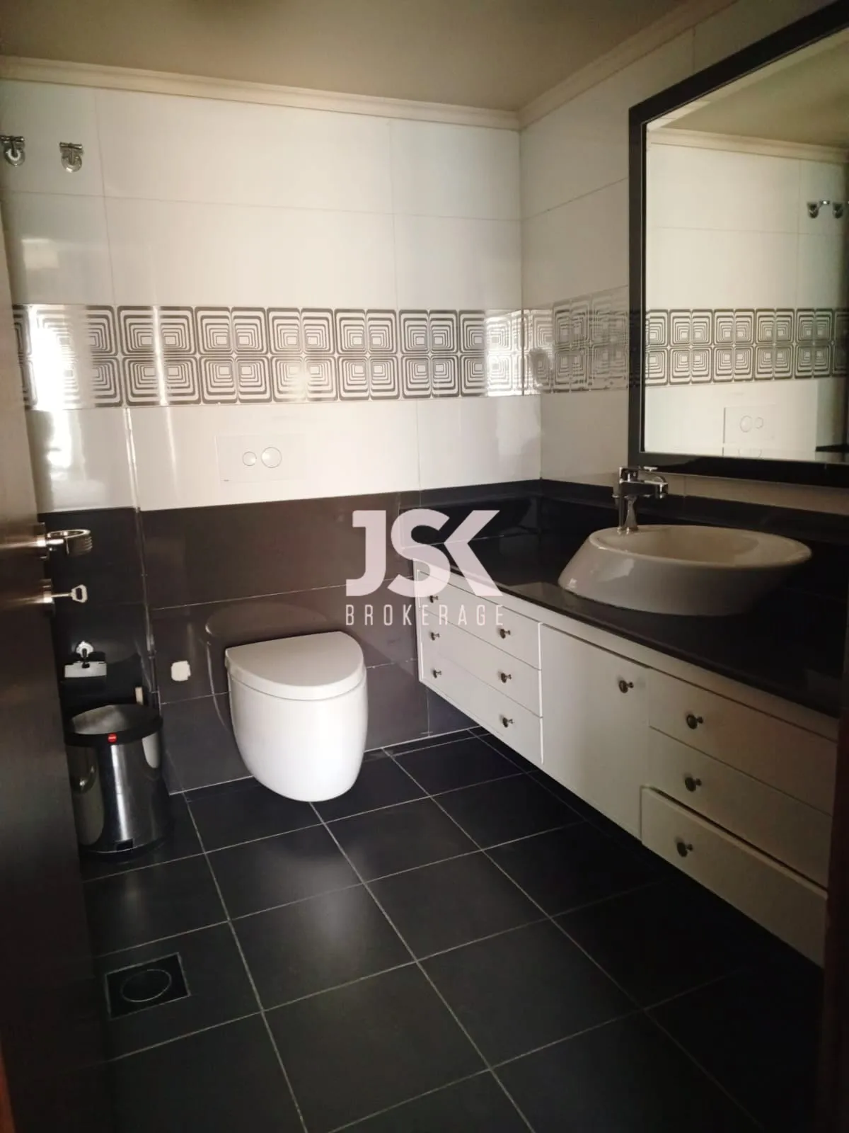 Apartment for Sale in Adma w Dafnah