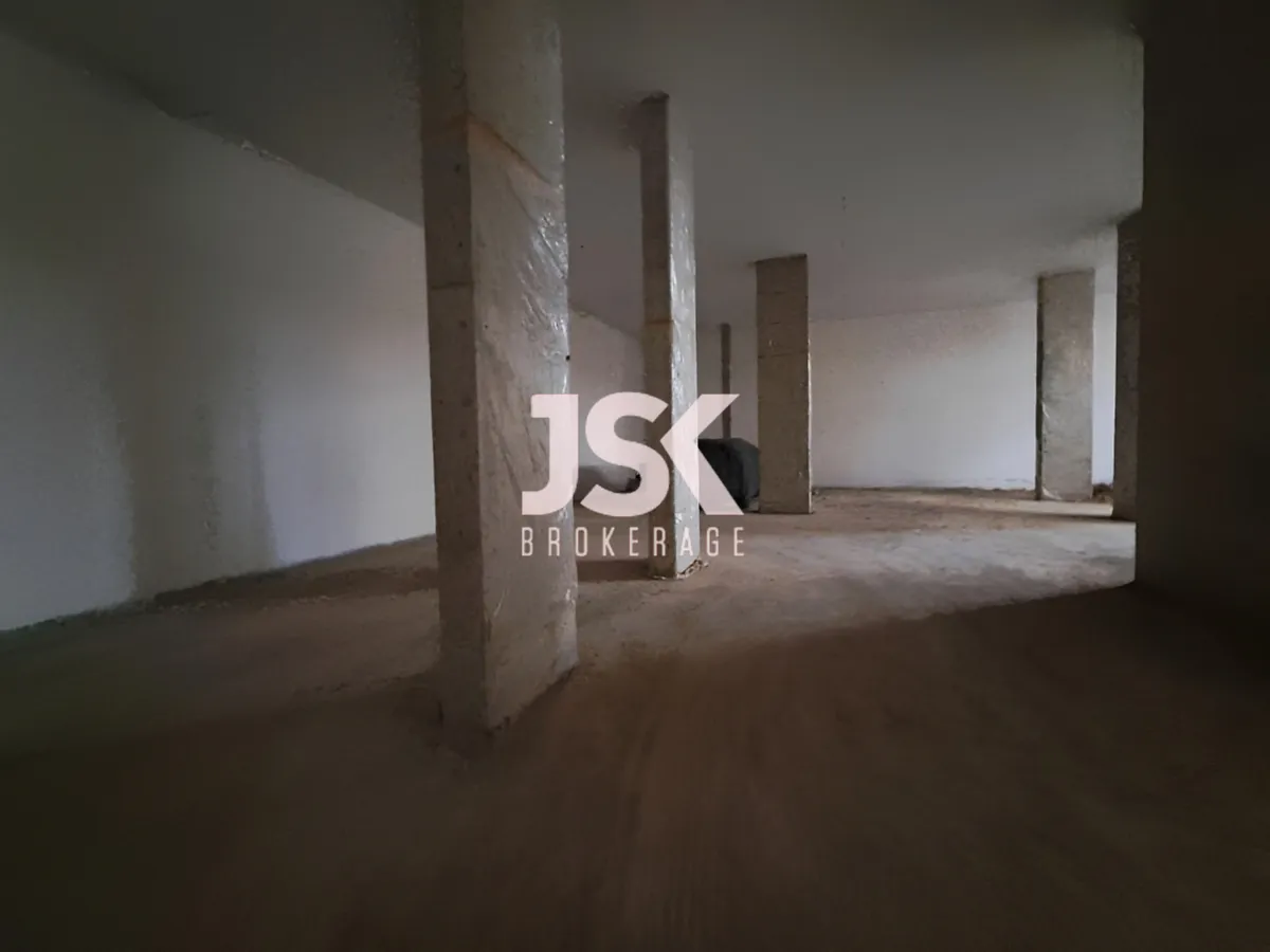 Warehouse for rent in Sabtiyeh