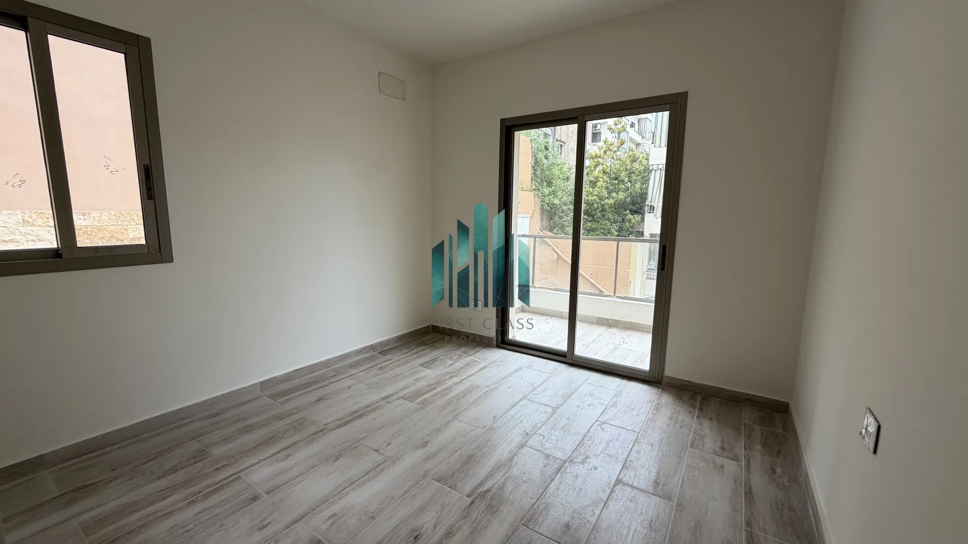 Apartment for Sale in Awkar