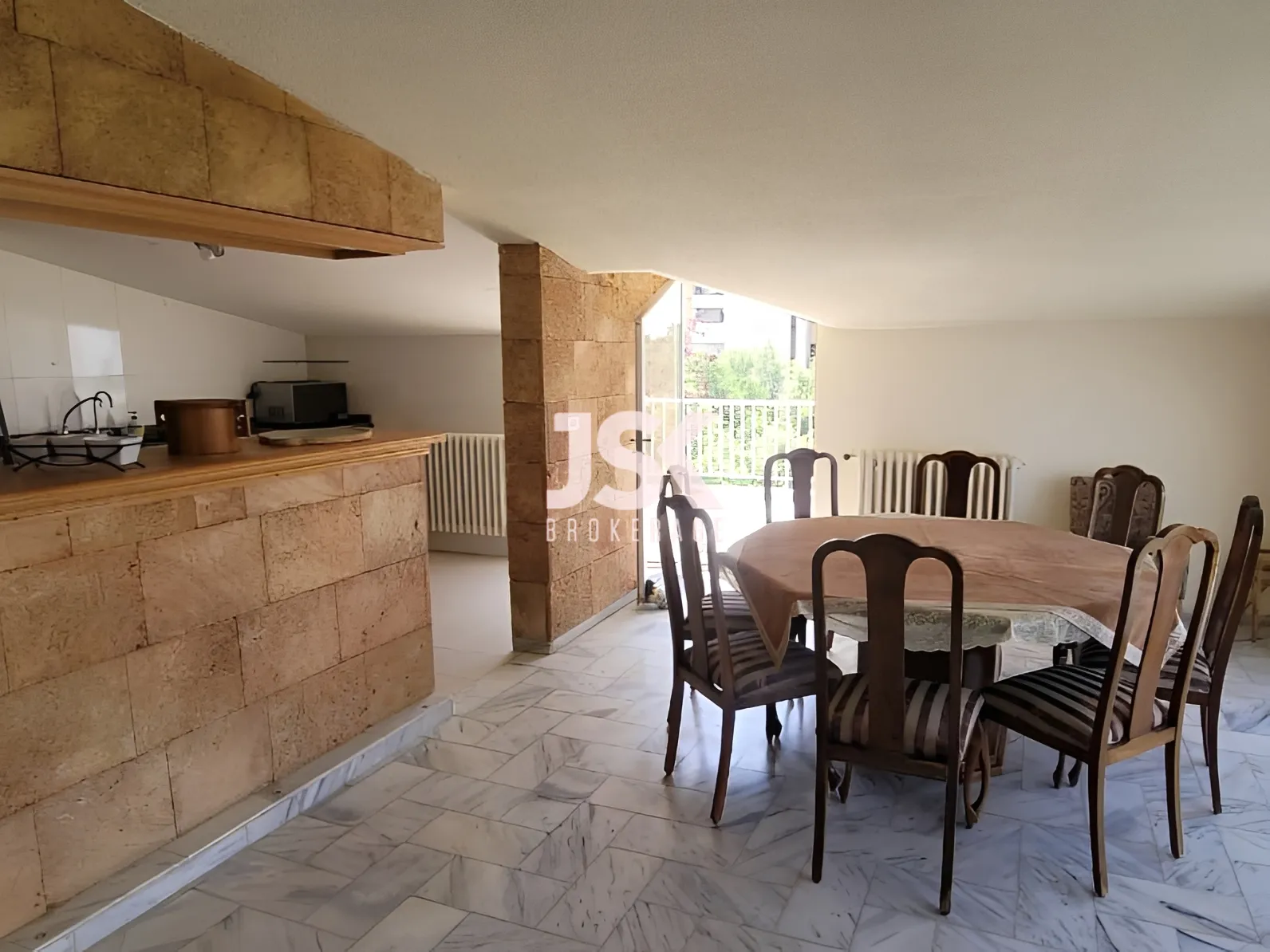 Apartment for Sale in Ajaltoun