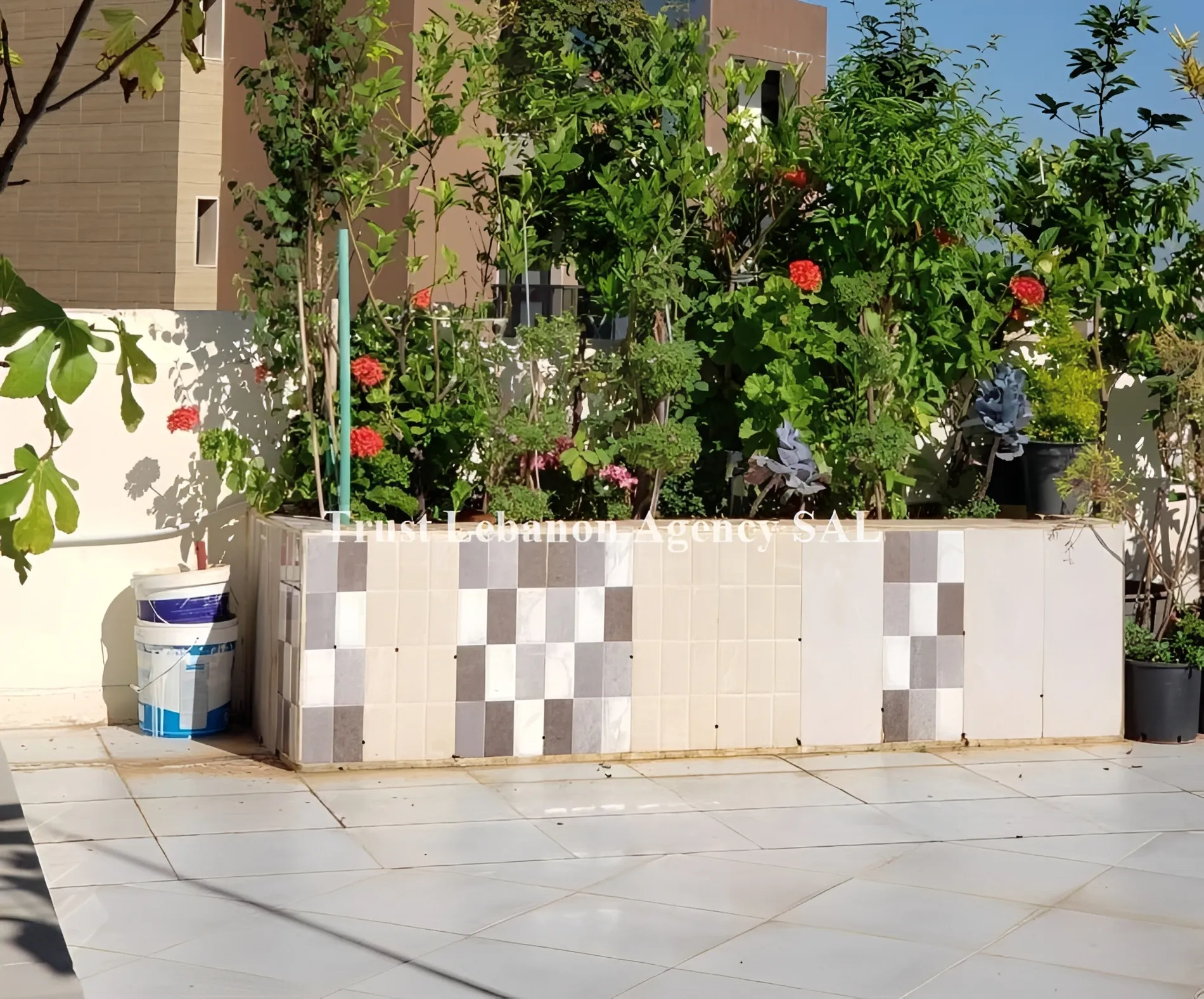 Apartment for Sale in Alay khaldeh Lebanon - 3 bed, 3 bath