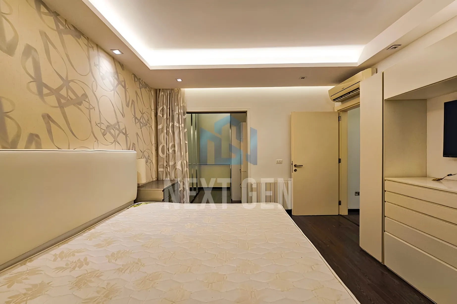 Apartment for rent in Ain Al Mraiseh, Beirut, Lebanon