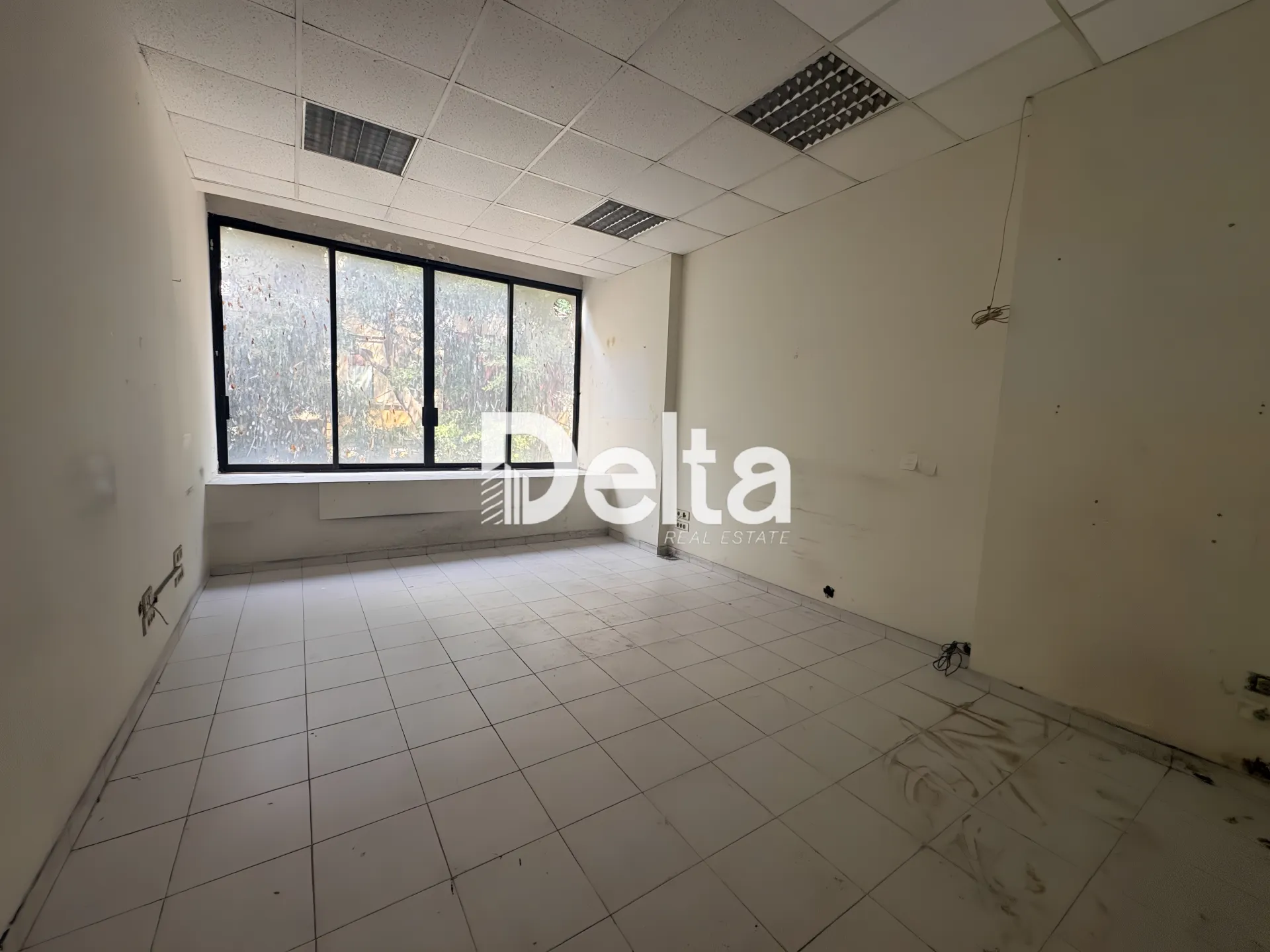 Office for rent in Mar Elias