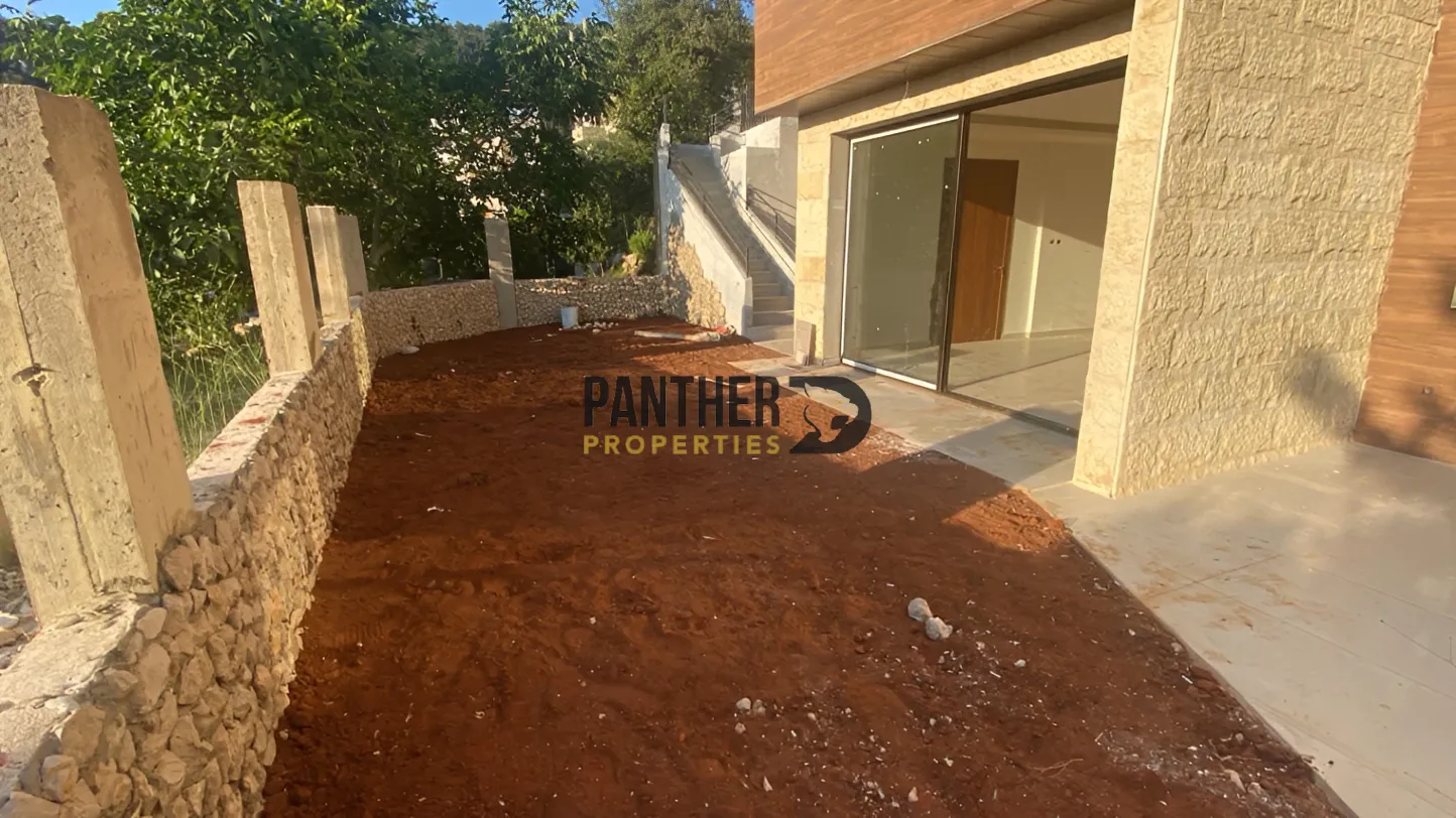 Apartment for sale in Jouret El Ballout, Lebanon