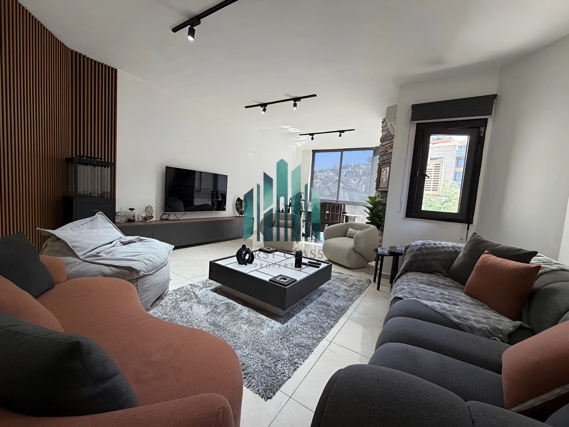 Duplex for Sale in Qornet El Hamra - 4 bed, 3 bath