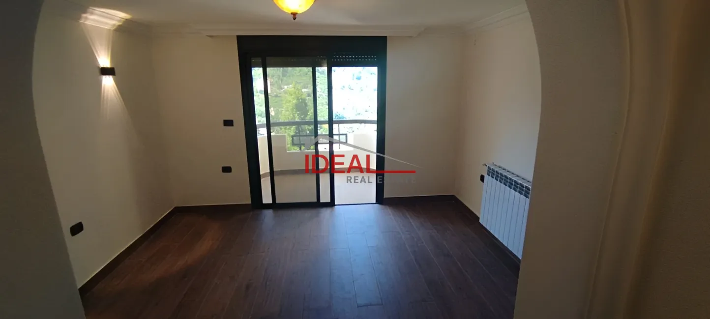 Chalet for sale in Faraya, Lebanon - 1 bed, 2 bath