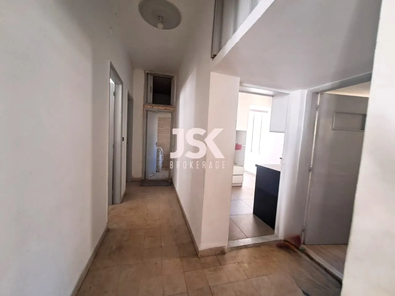 Apartment for Sale in Barbour