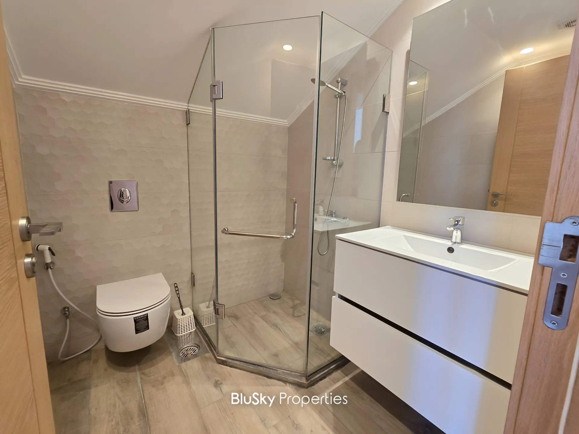 Apartment for rent in Mansourieh, lebanon