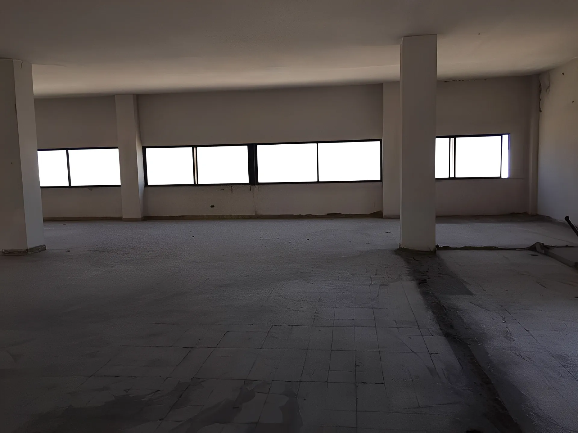 Showroom Property For Sale in Metn, Dawra