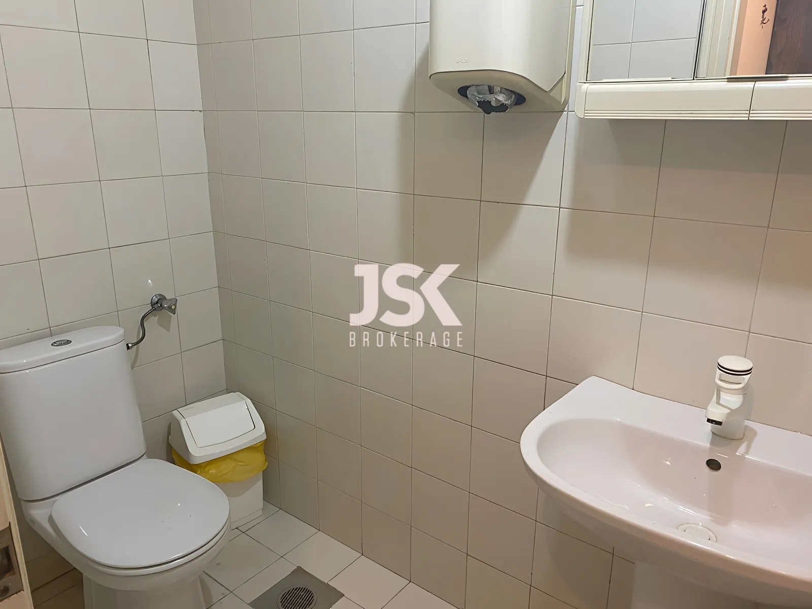 Office for Sale in Achrafieh