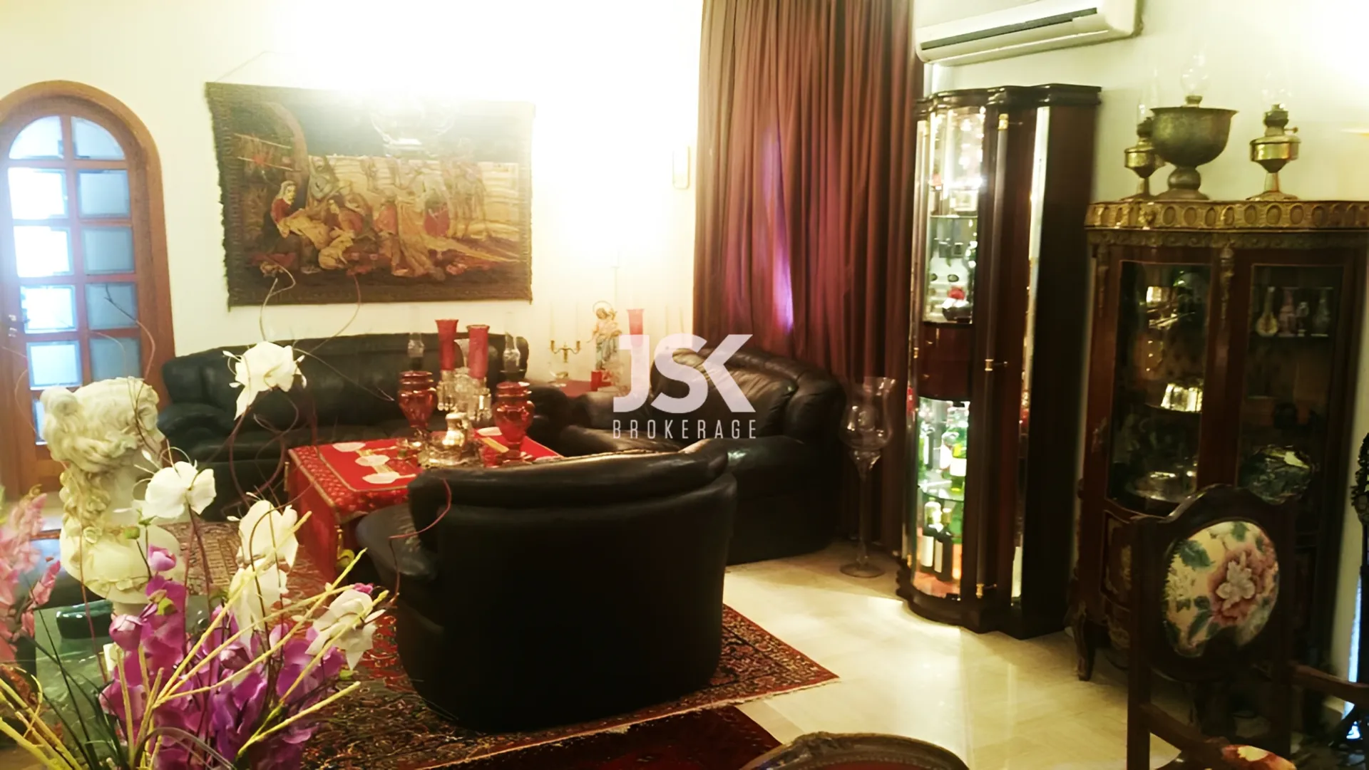 Villa for Sale in Ajaltoun