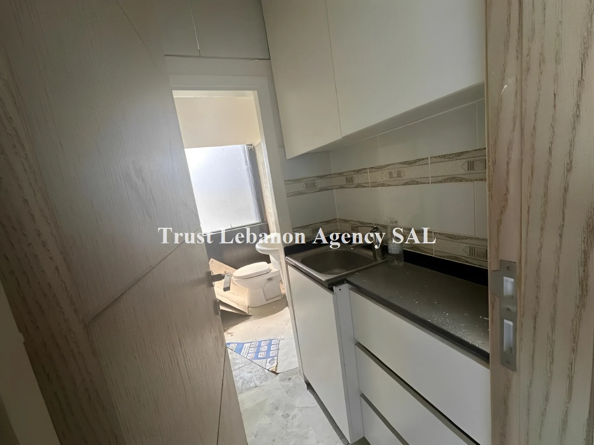 Office For Rent in Metn, Sid El Bauchrieh