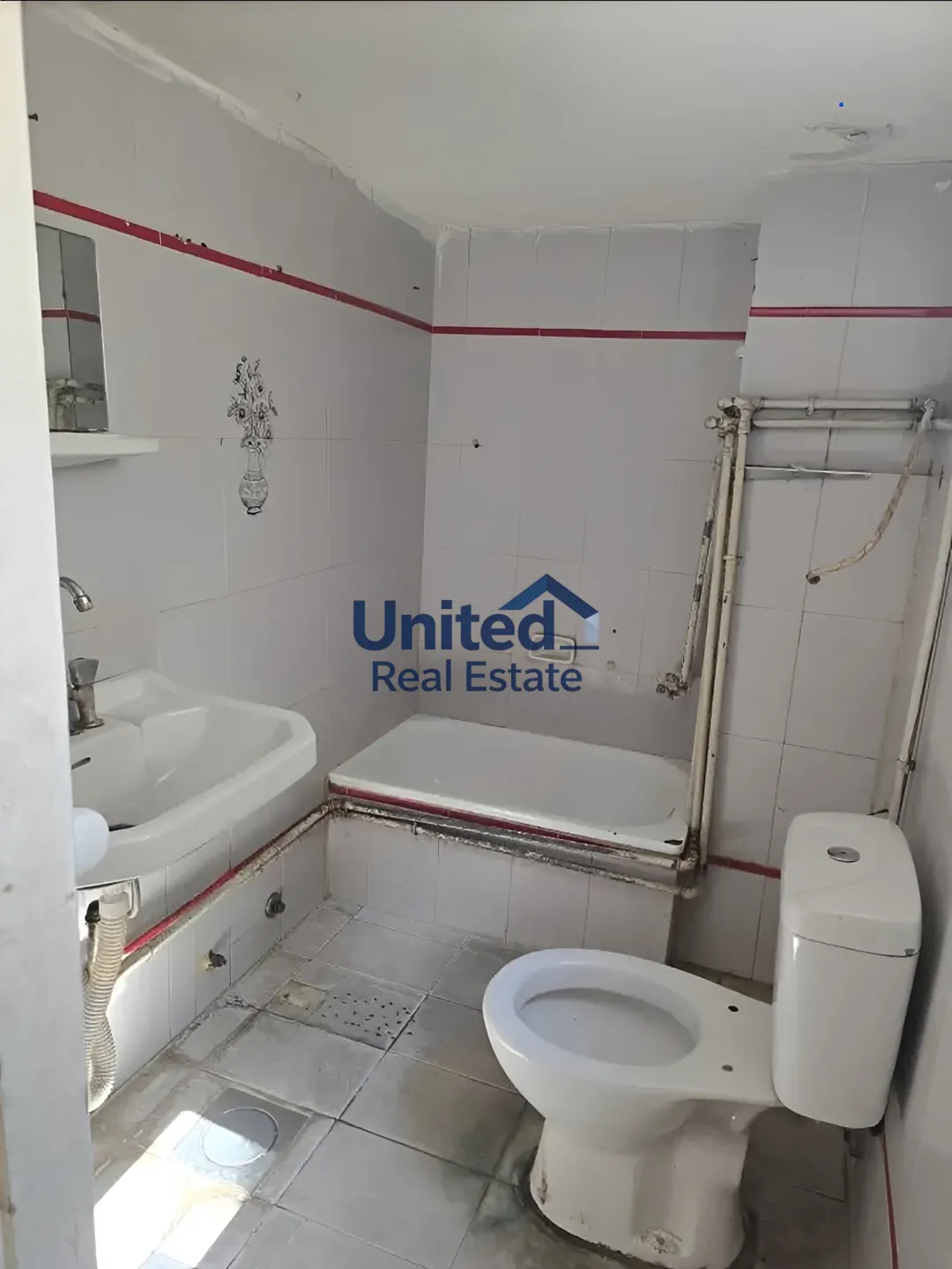 Apartment for sale in Forn El Chebbak