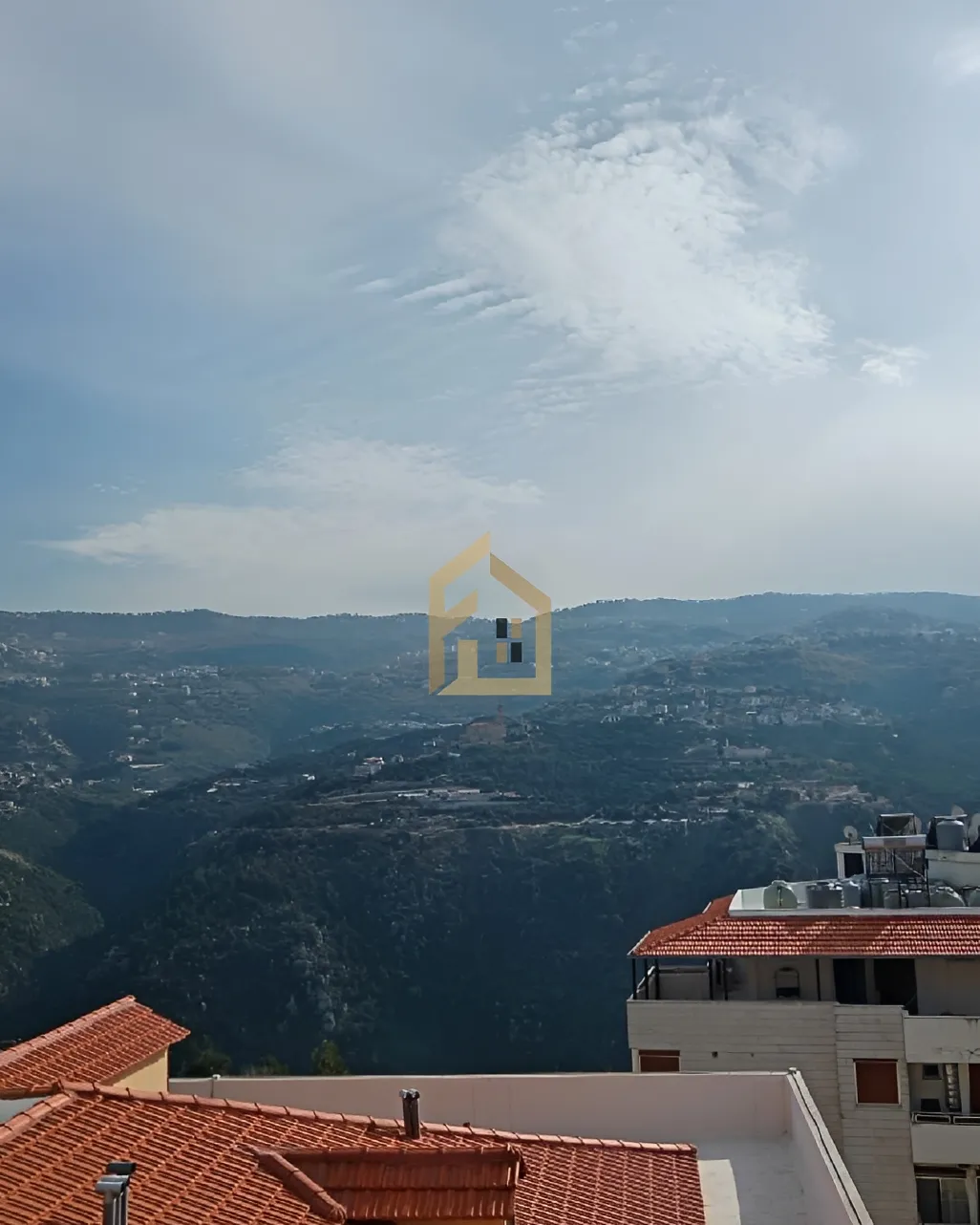 Apartment for rent in Ballouneh, Lebanon