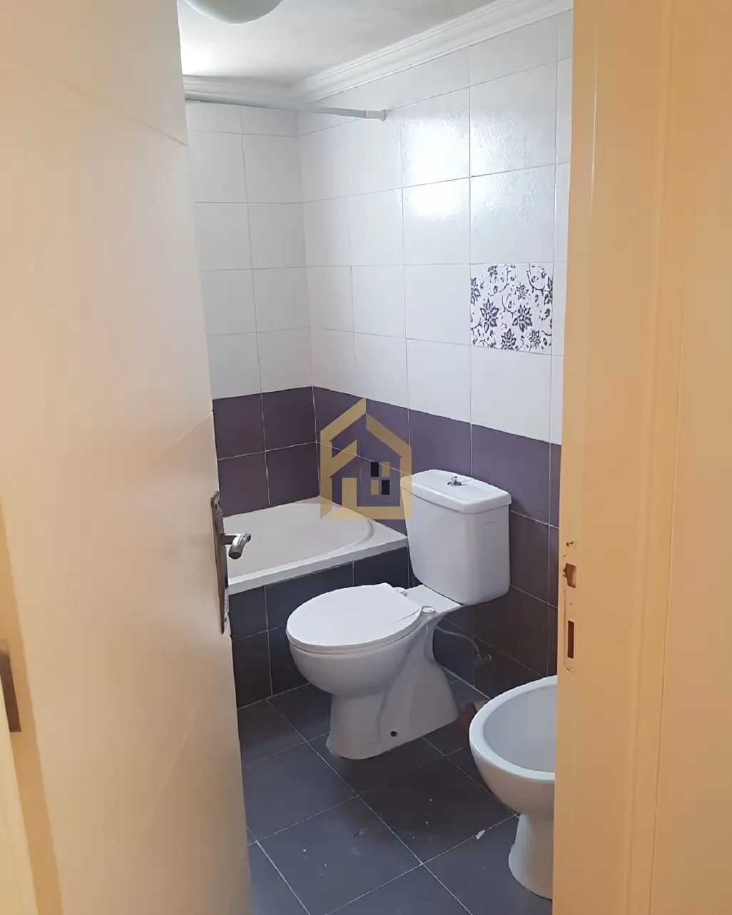 Apartment for sale in Zgharta, Lebanon - 3 bed, 3 bath