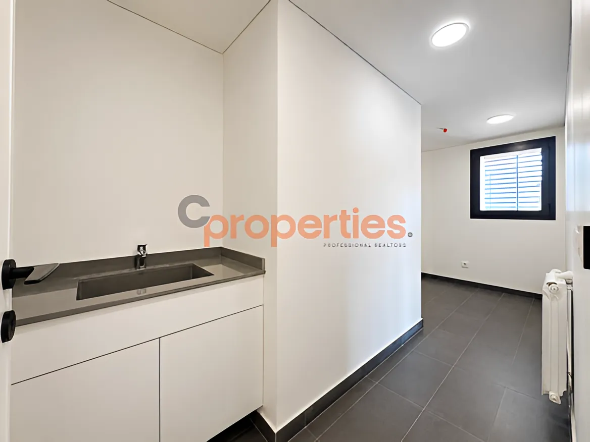 Apartment for Sale in Ain Al Mraiseh