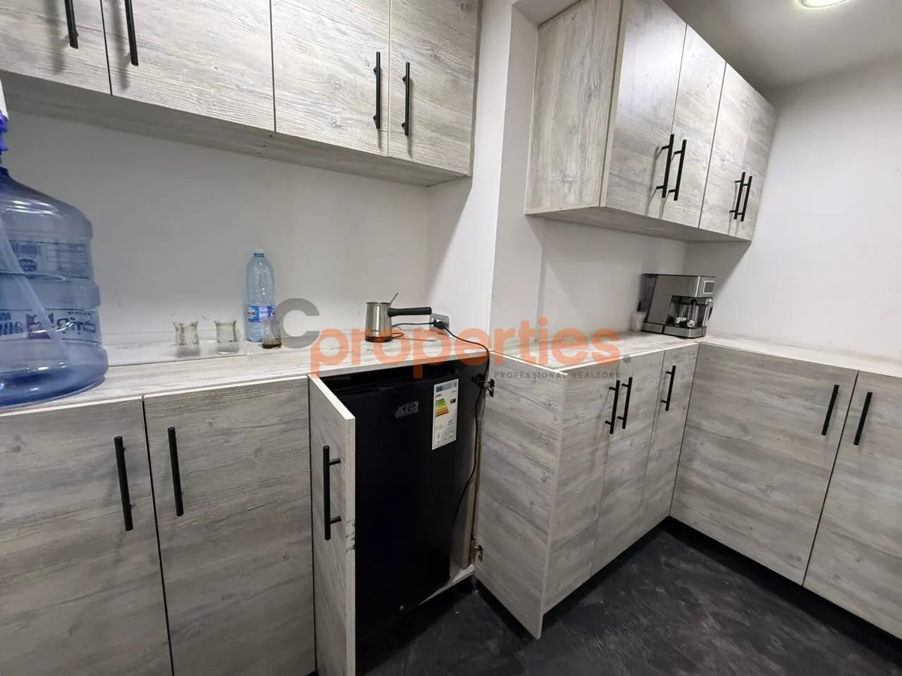 Shop for Rent in Beirut