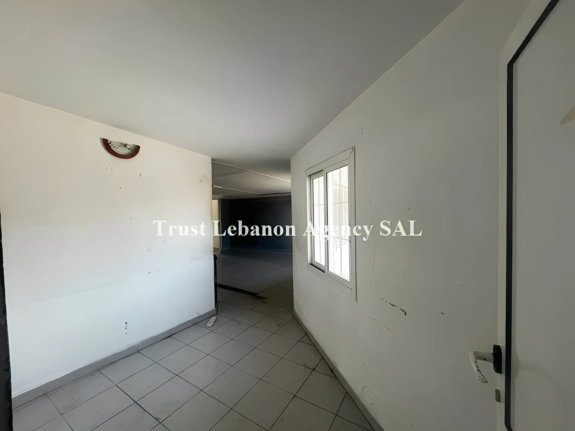 Office for rent in Metn, Zalka