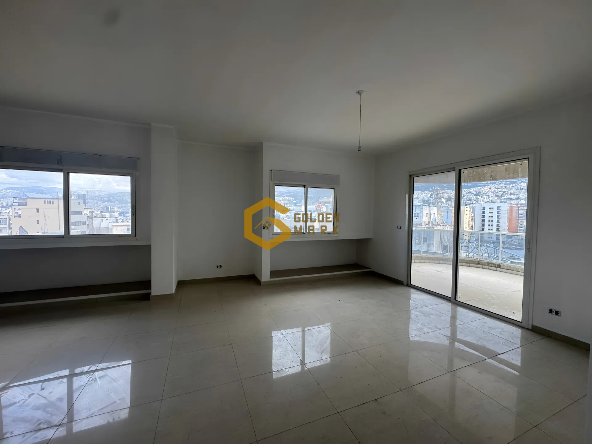 Apartment for Sale in Jdeideh - 3 bed, 3 bath