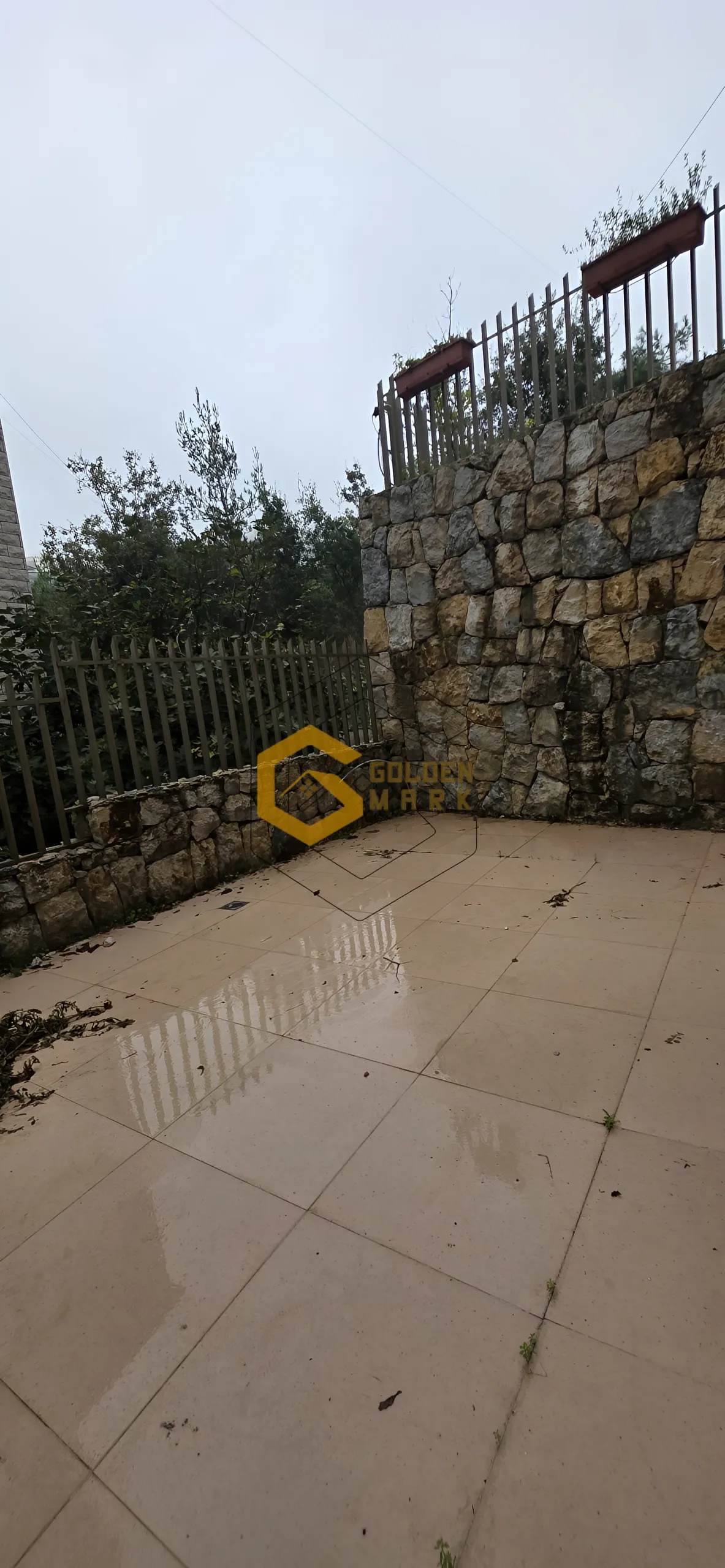 Apartment for Sale in Ain Aar