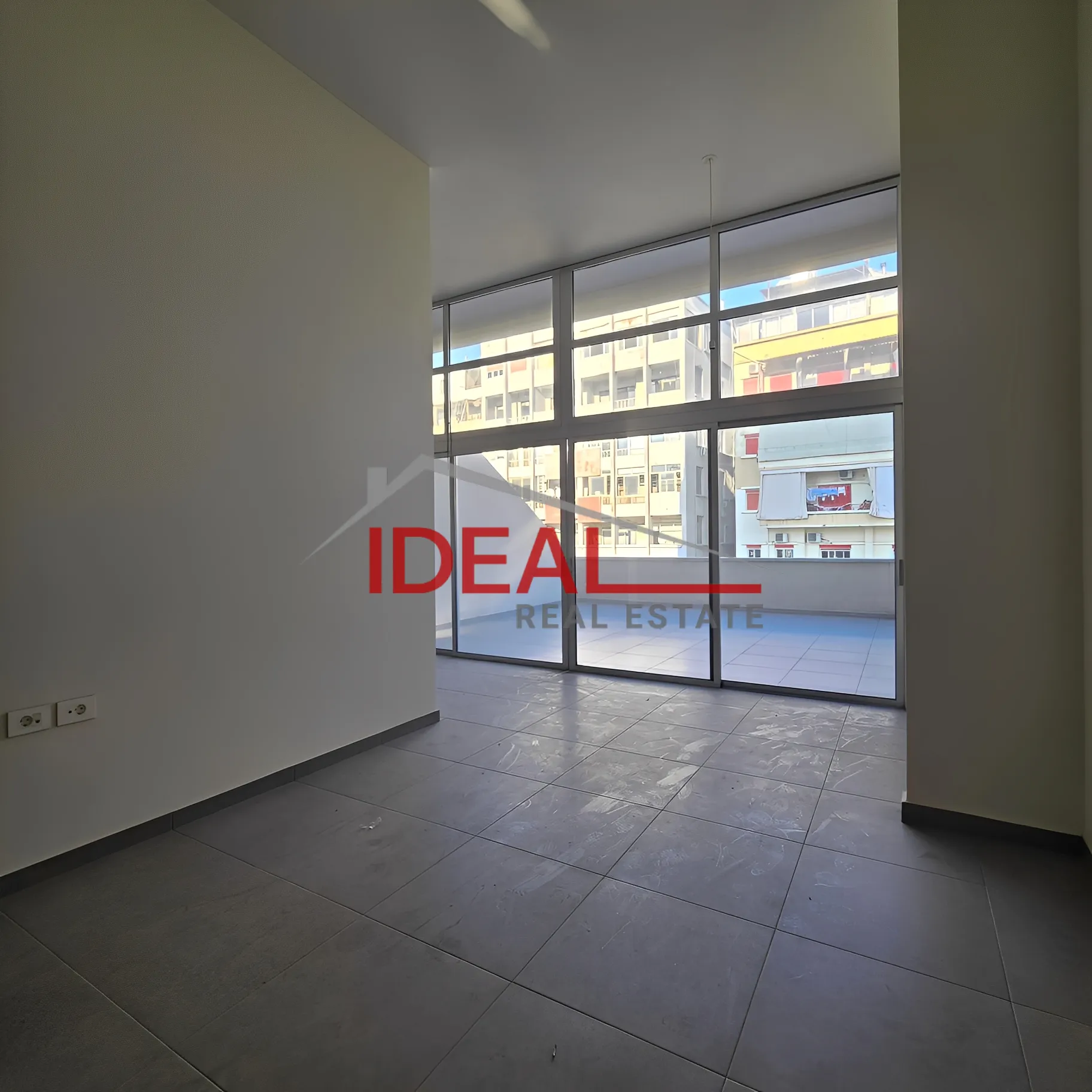 Office for Rent in Forn El Chebbak, Lebanon