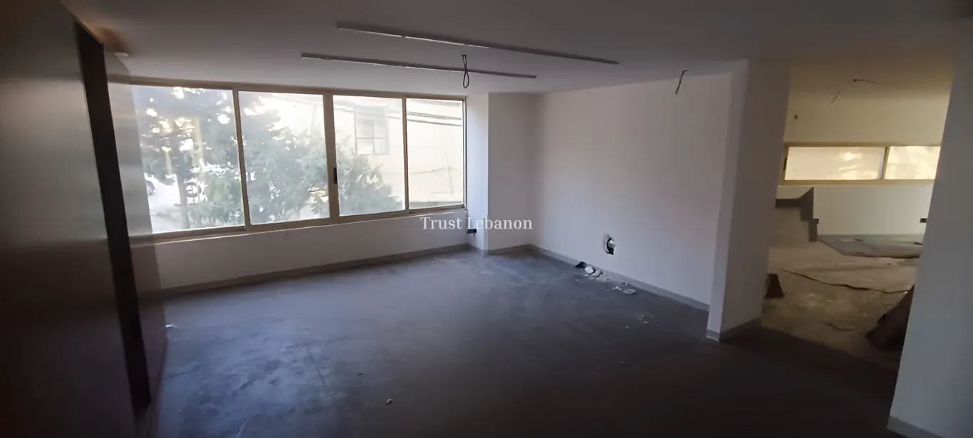 Showroom for rent in Dbayeh, Lebanon