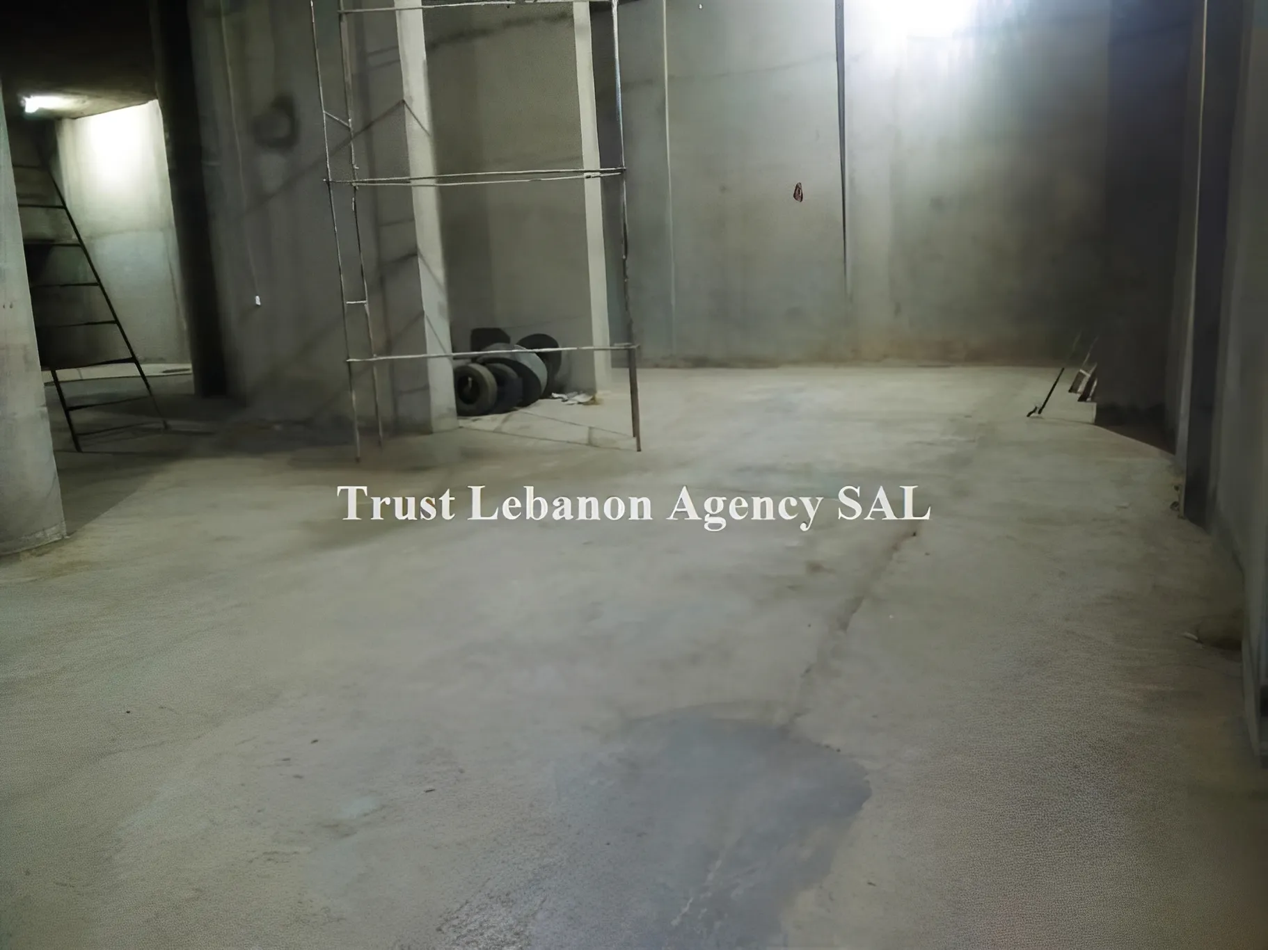 Warehouse for sale in Choueifat