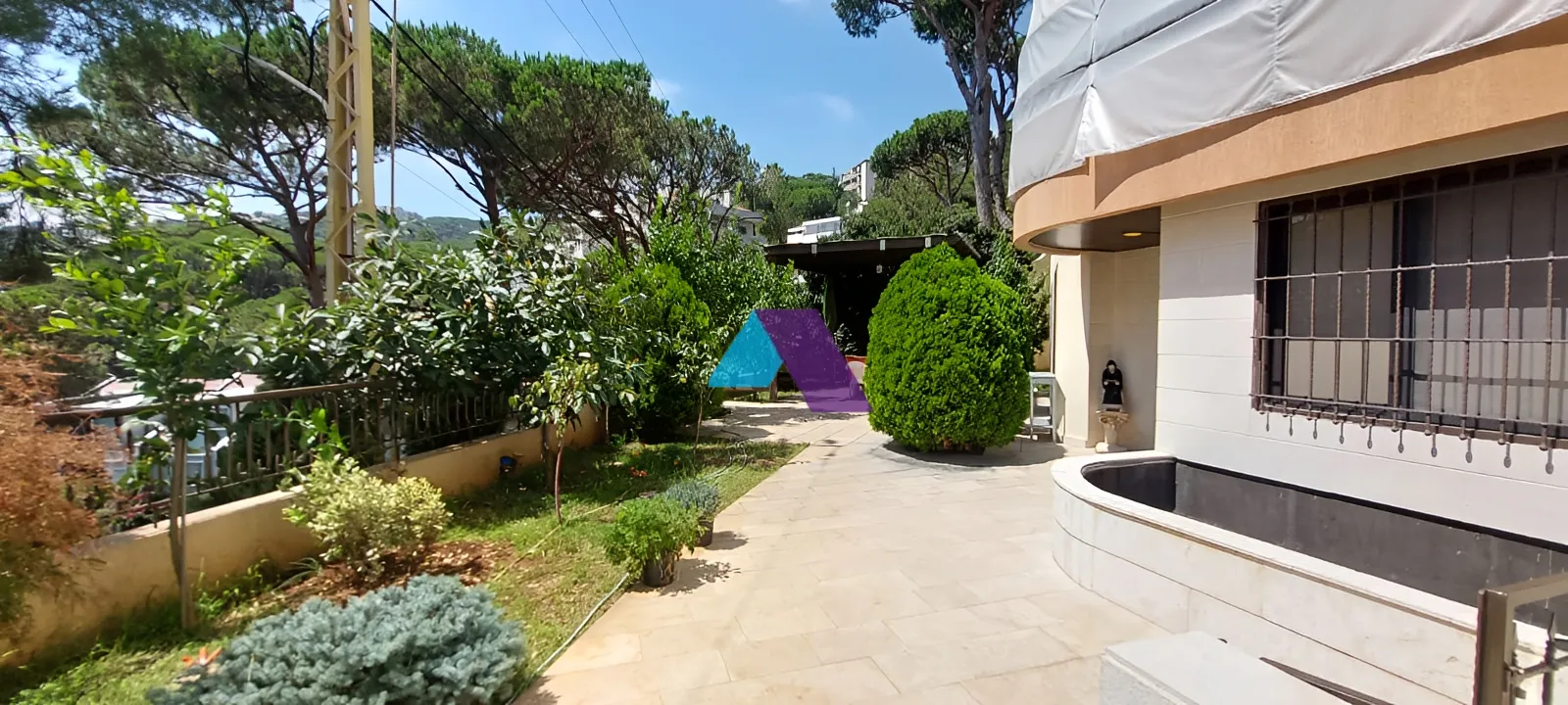 Apartment for Sale in Broummana - 4 bed, 5 bath