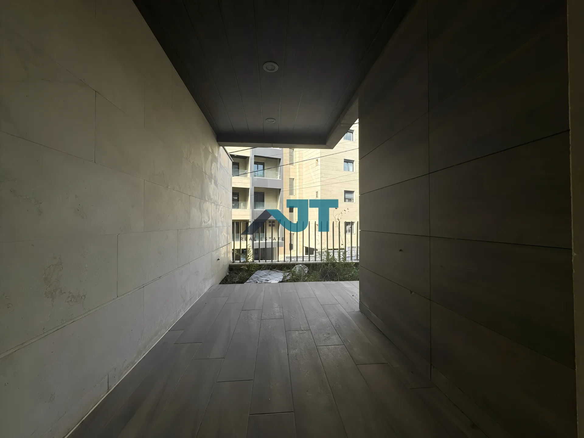Apartment for Sale in Ain Aar
