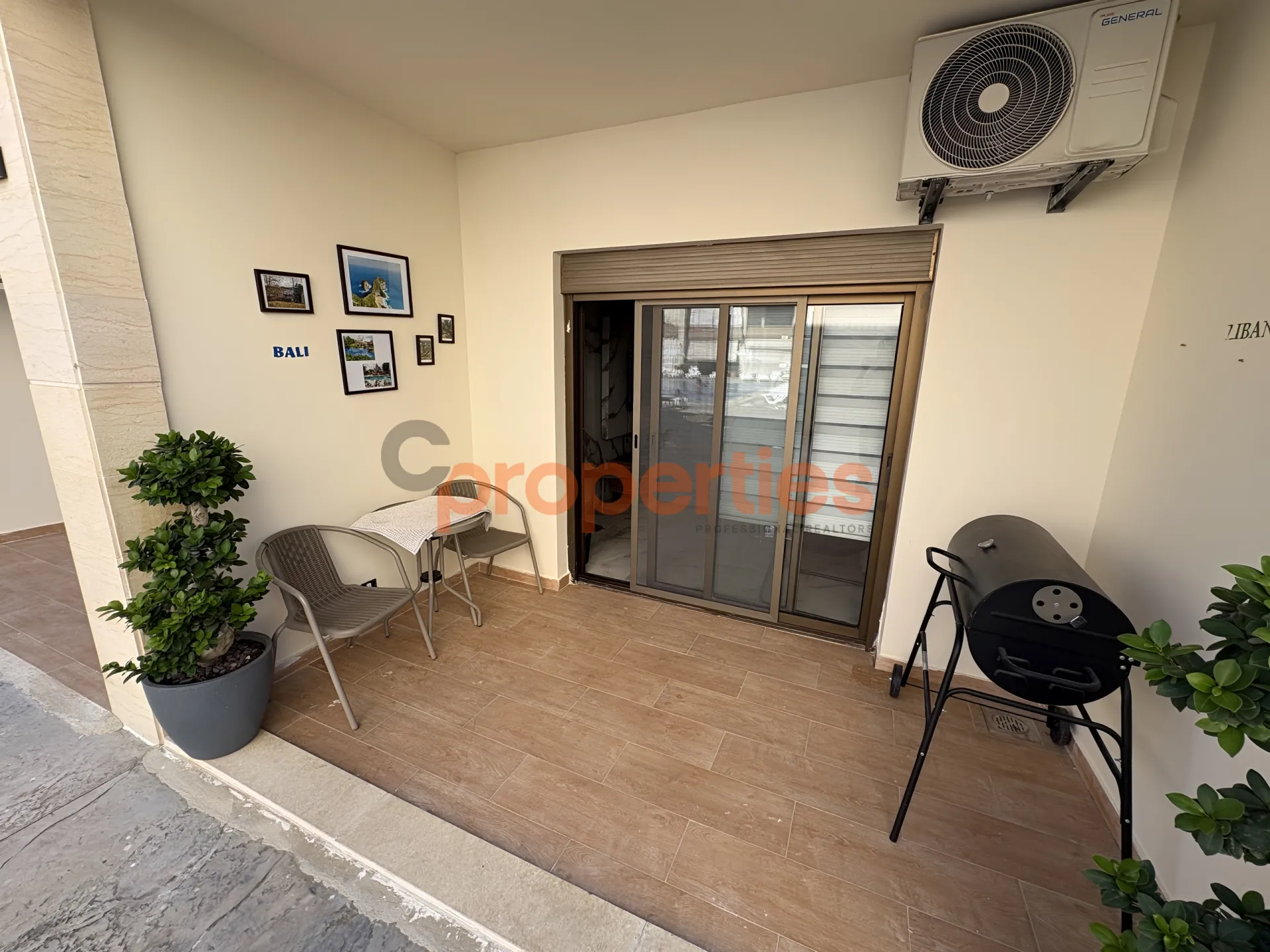 Chalet for Sale in Bouar