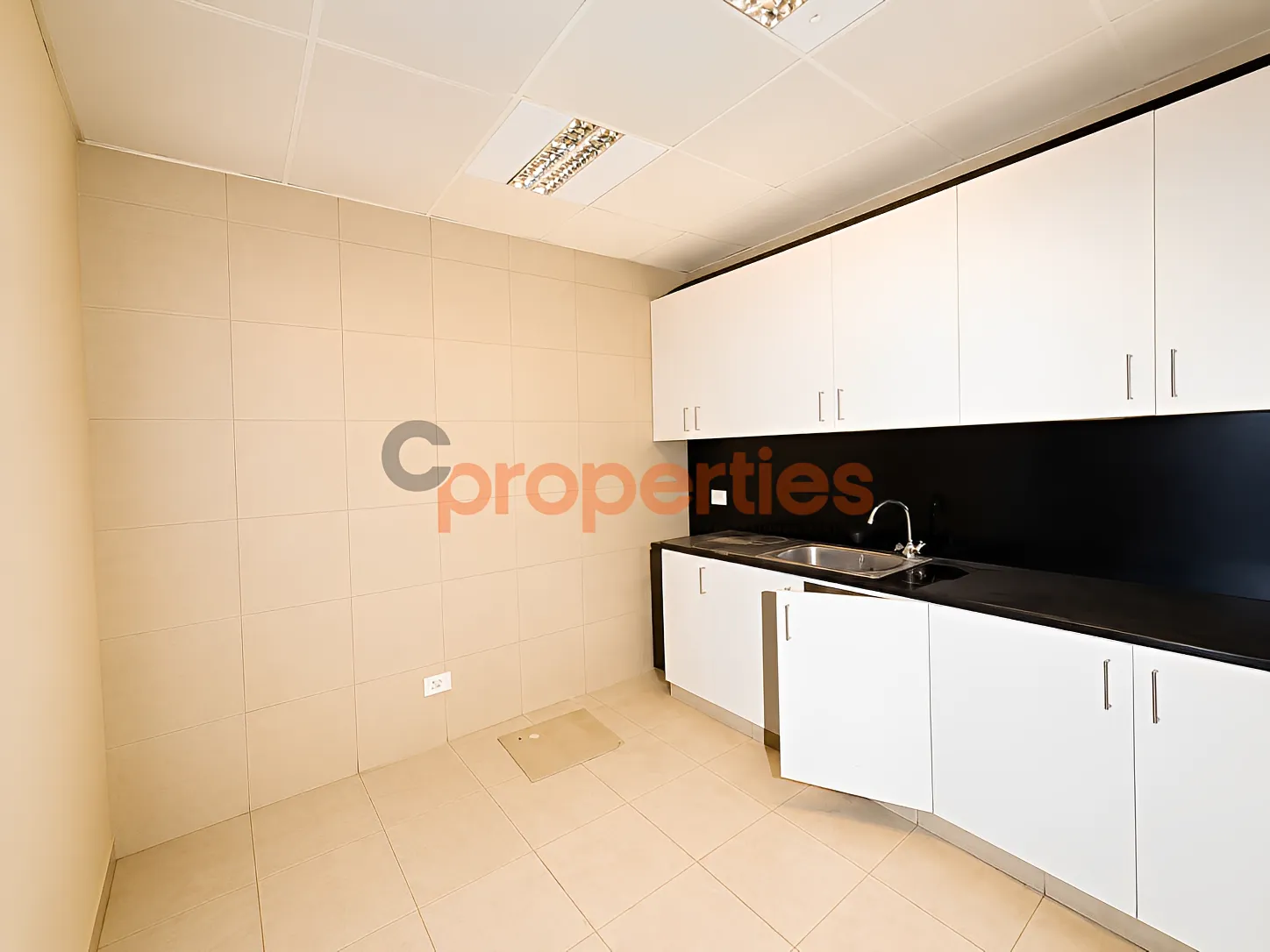 Showroom for rent in Hazmieh, Lebanon