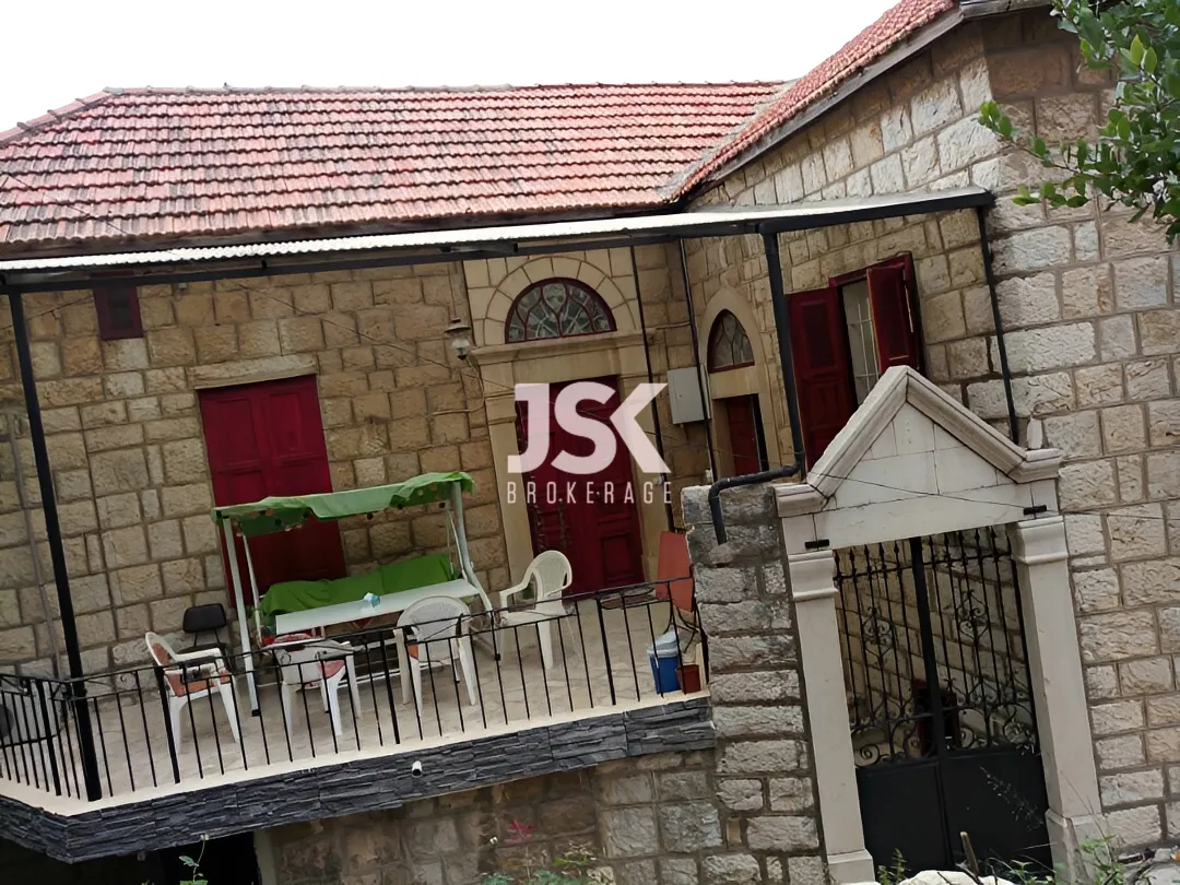 Villa for Sale in Beit Chabeb - 2 bed