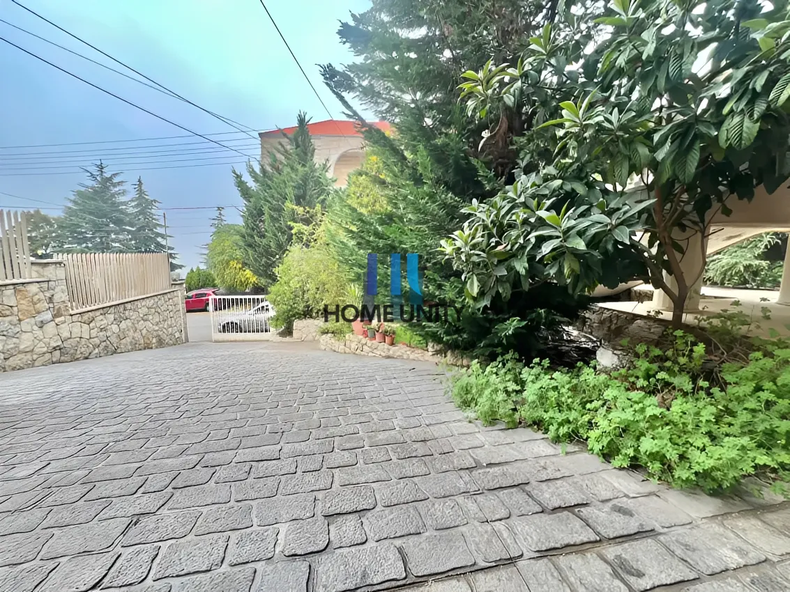 Villa for Sale in Aley