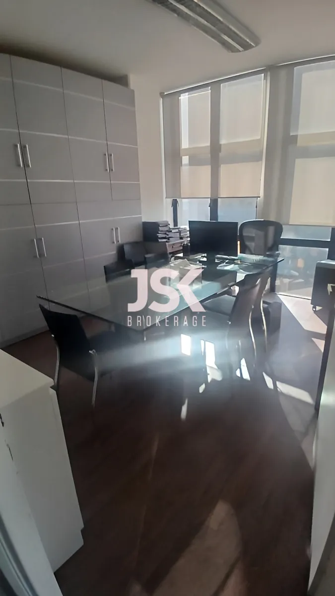 Office for rent in Sin El Fil