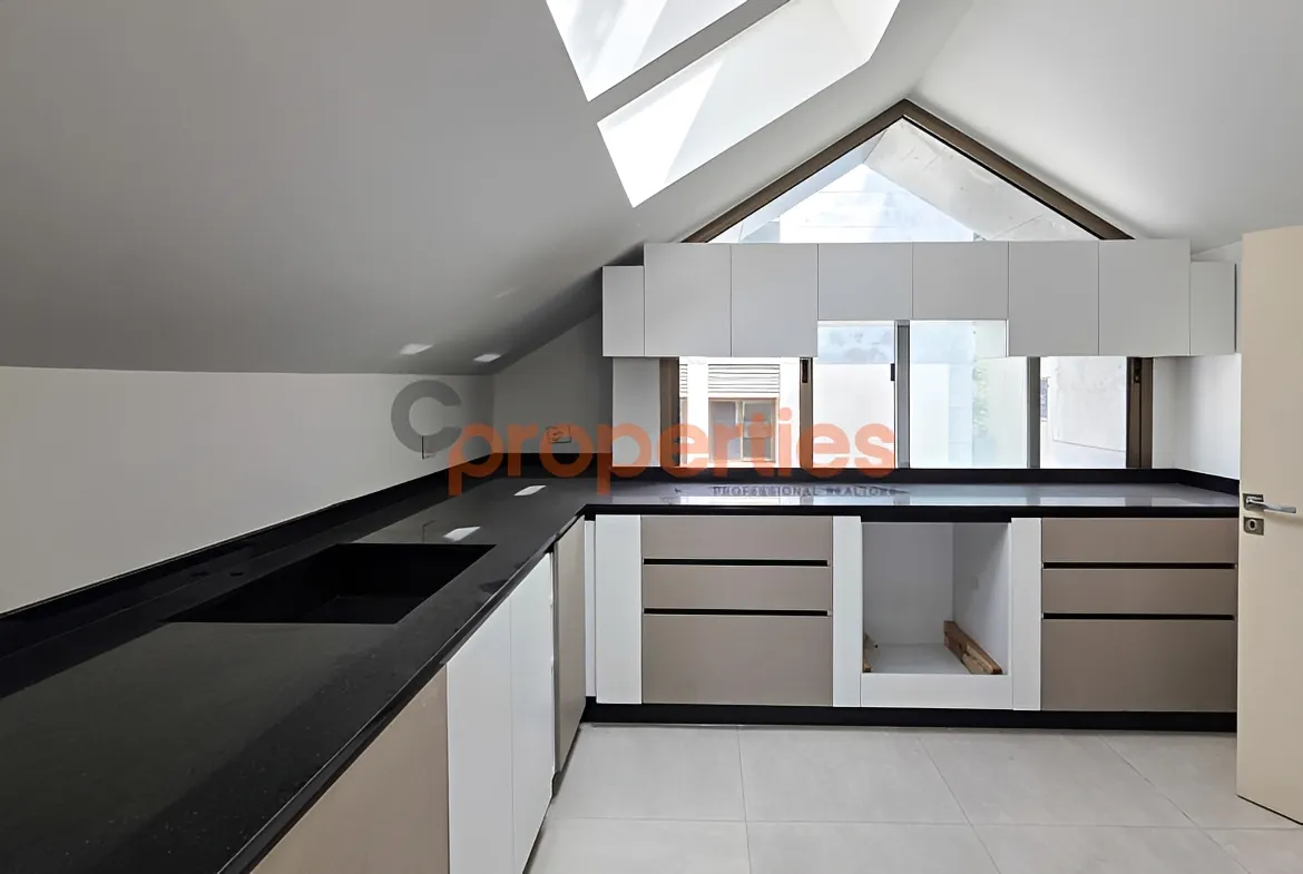 Duplex for Sale in Mansourieh - 3 bed, 3 bath