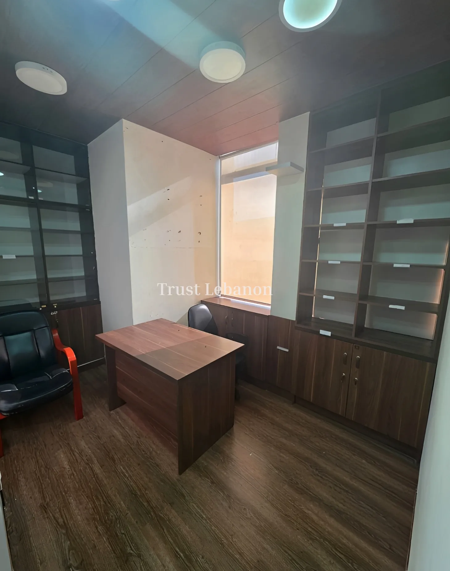 Office for rent in Baouchriyeh, Lebanon
