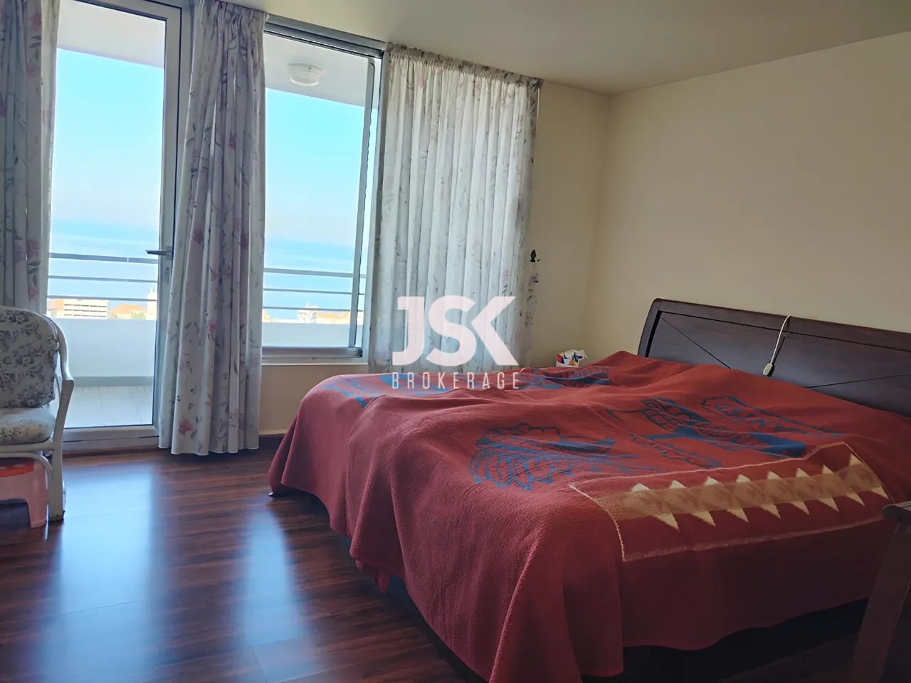 Villa for Sale in Haret Sakher