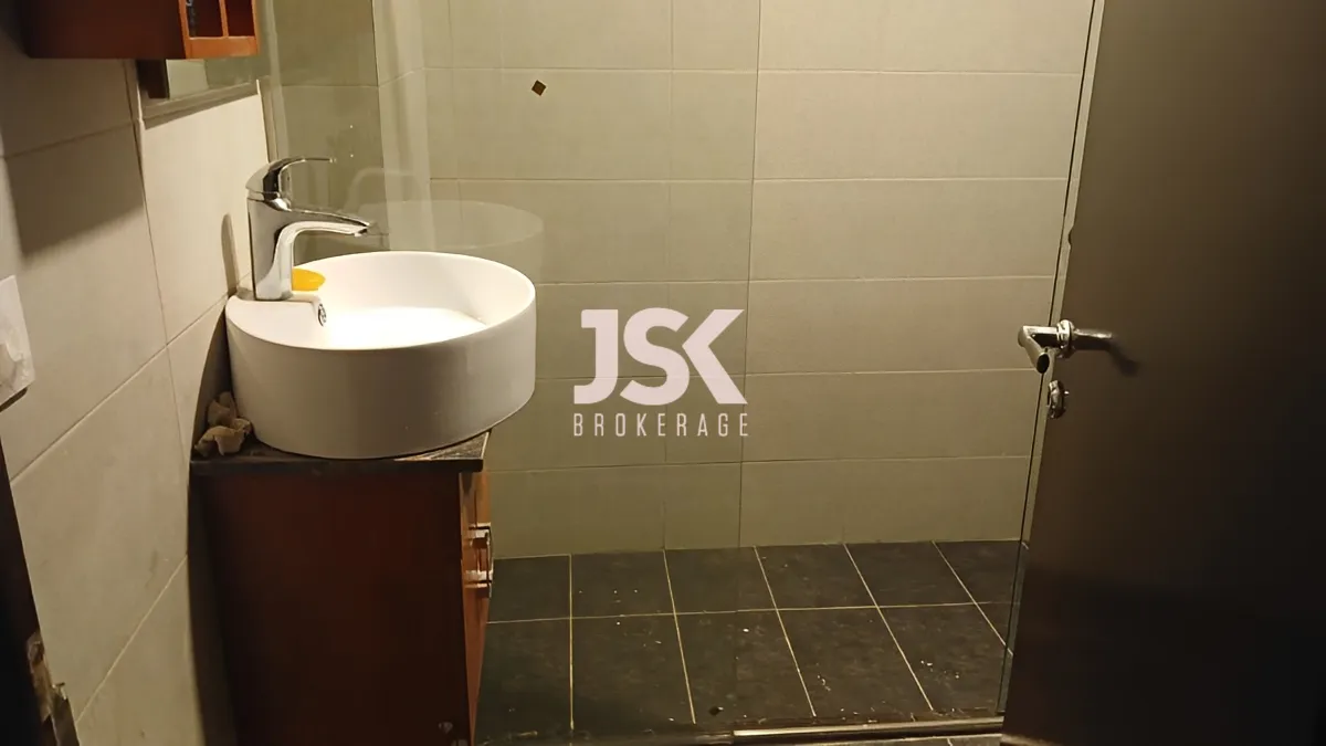 Office for rent in Zalqa