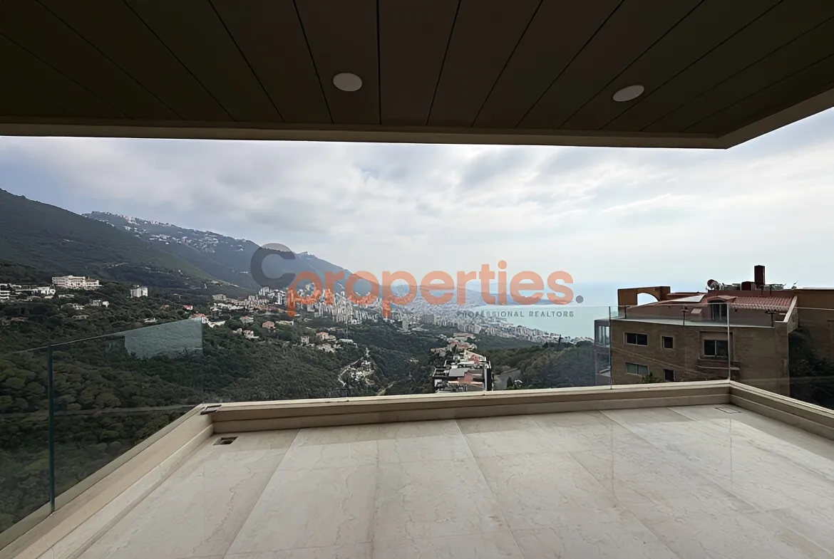 Apartment for Sale in Kafr - 4 bed, 6 bath