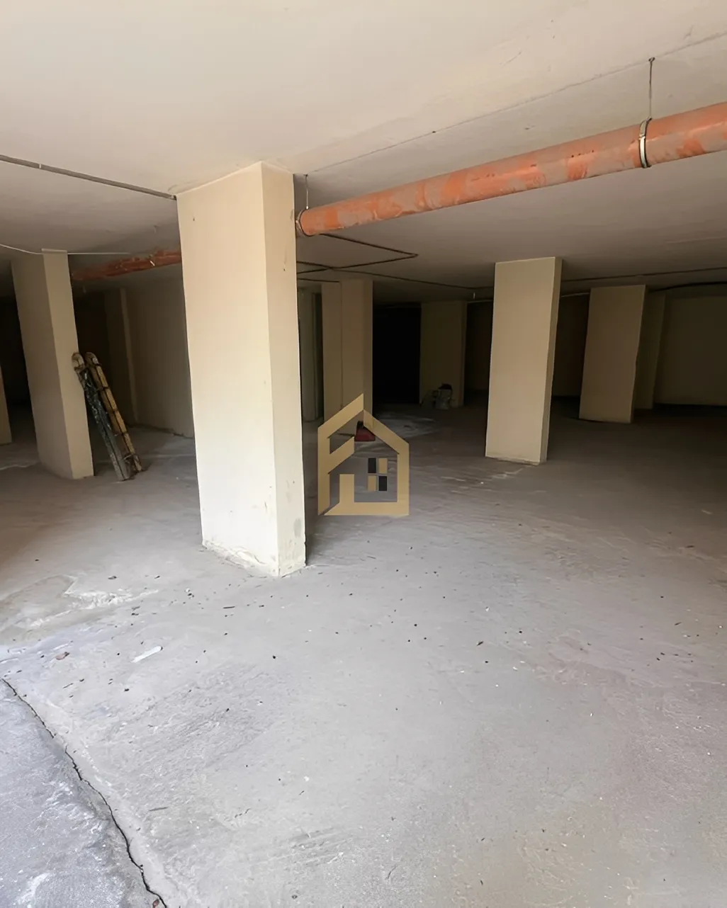 Warehouse for Rent in Mazraat Yachoua, Lebanon