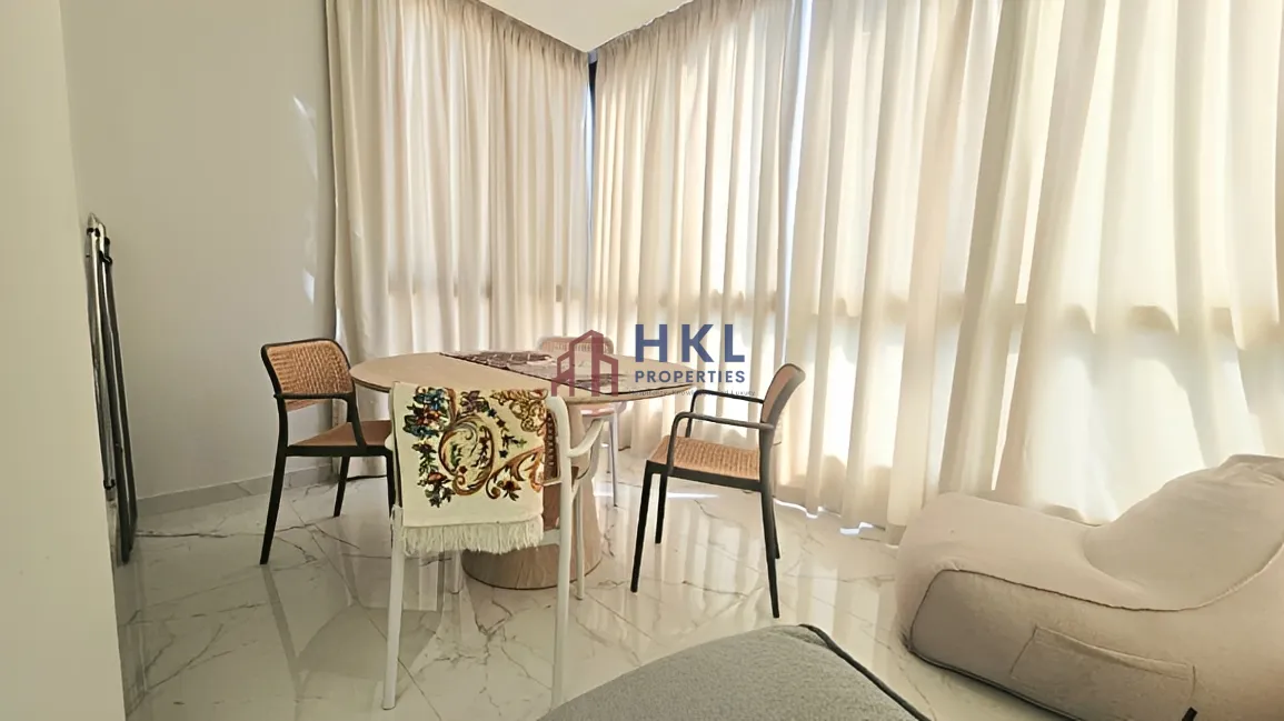 Apartment for rent in Kraytem, Beirut, Lebanon - 2 bed, 2 bath