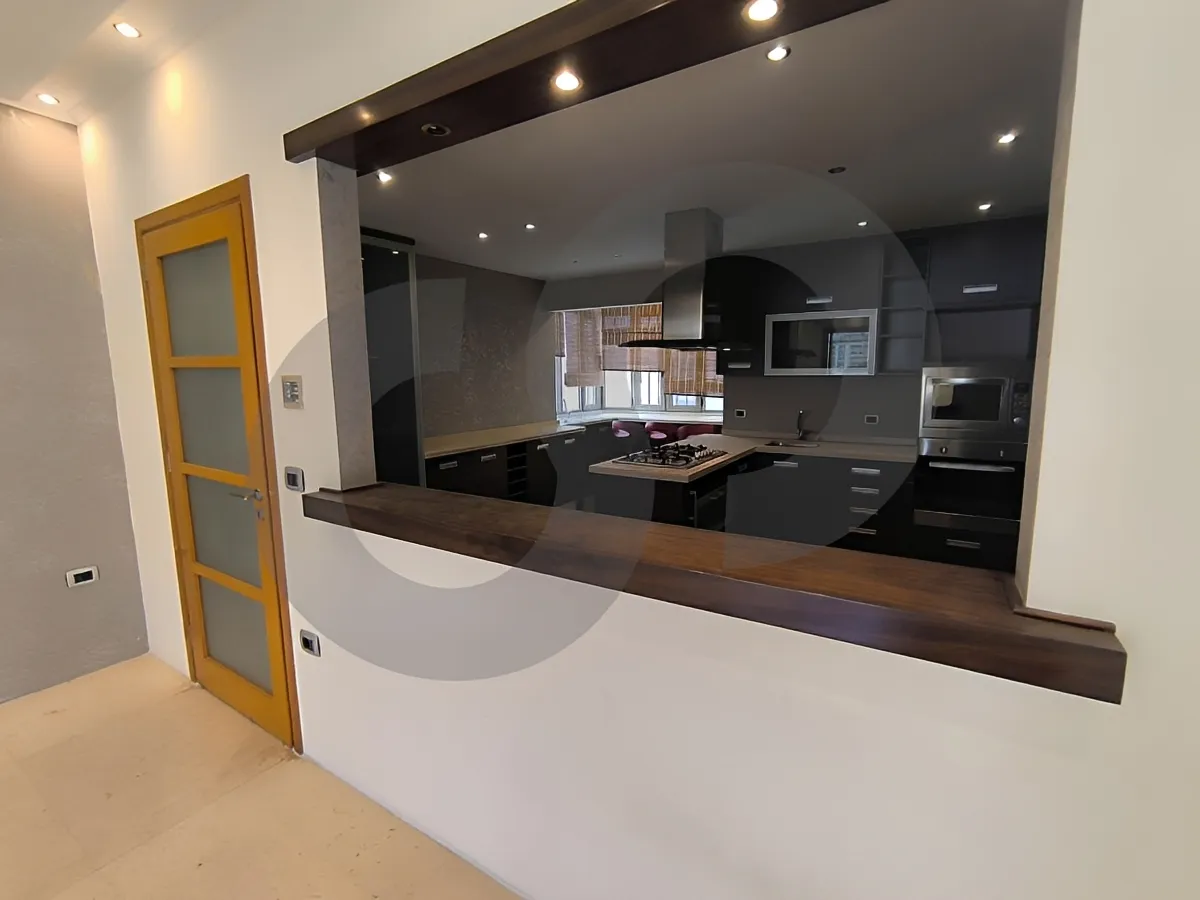 Apartment for Sale in Ramlet El Baida, Bayrut, Lebanon