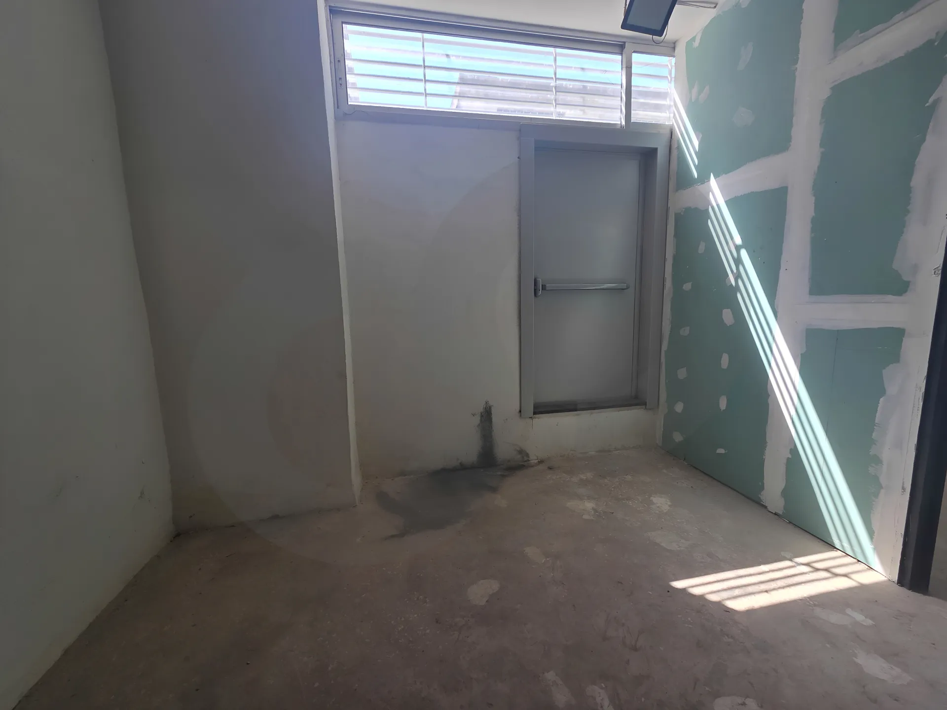 Warehouse for Rent in Zouk Mosbeh