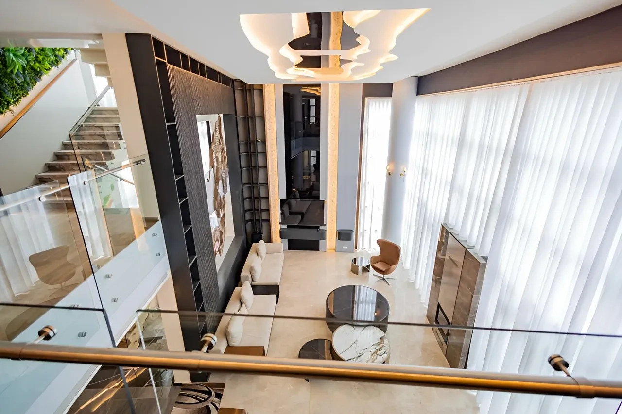 Villa for Sale in Ballouneh