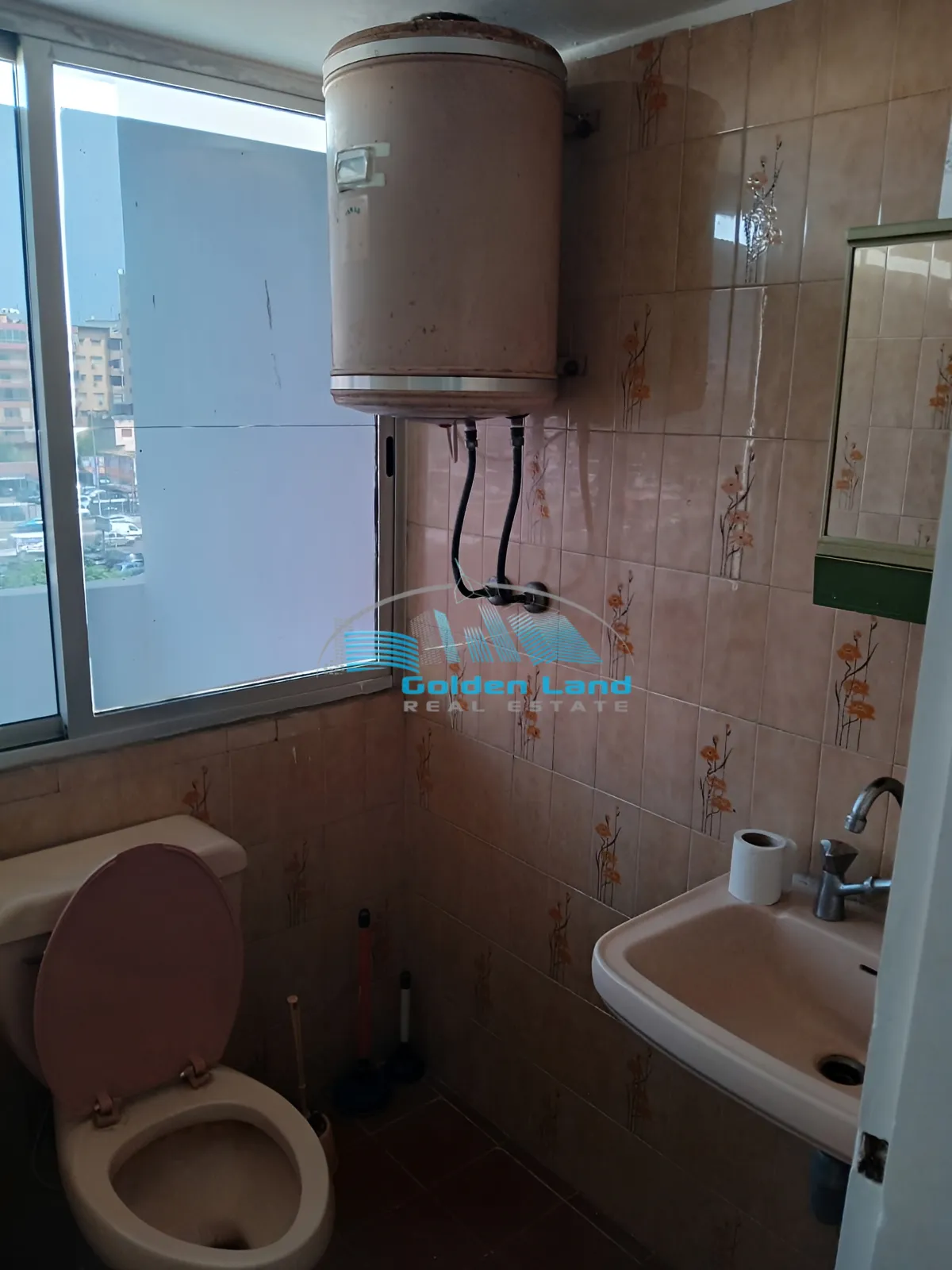 Office for Rent in Baouchriyeh