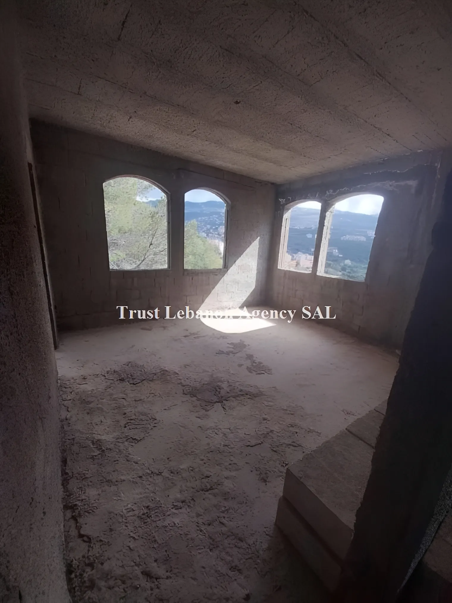Villa for Sale in Baabda Botchay