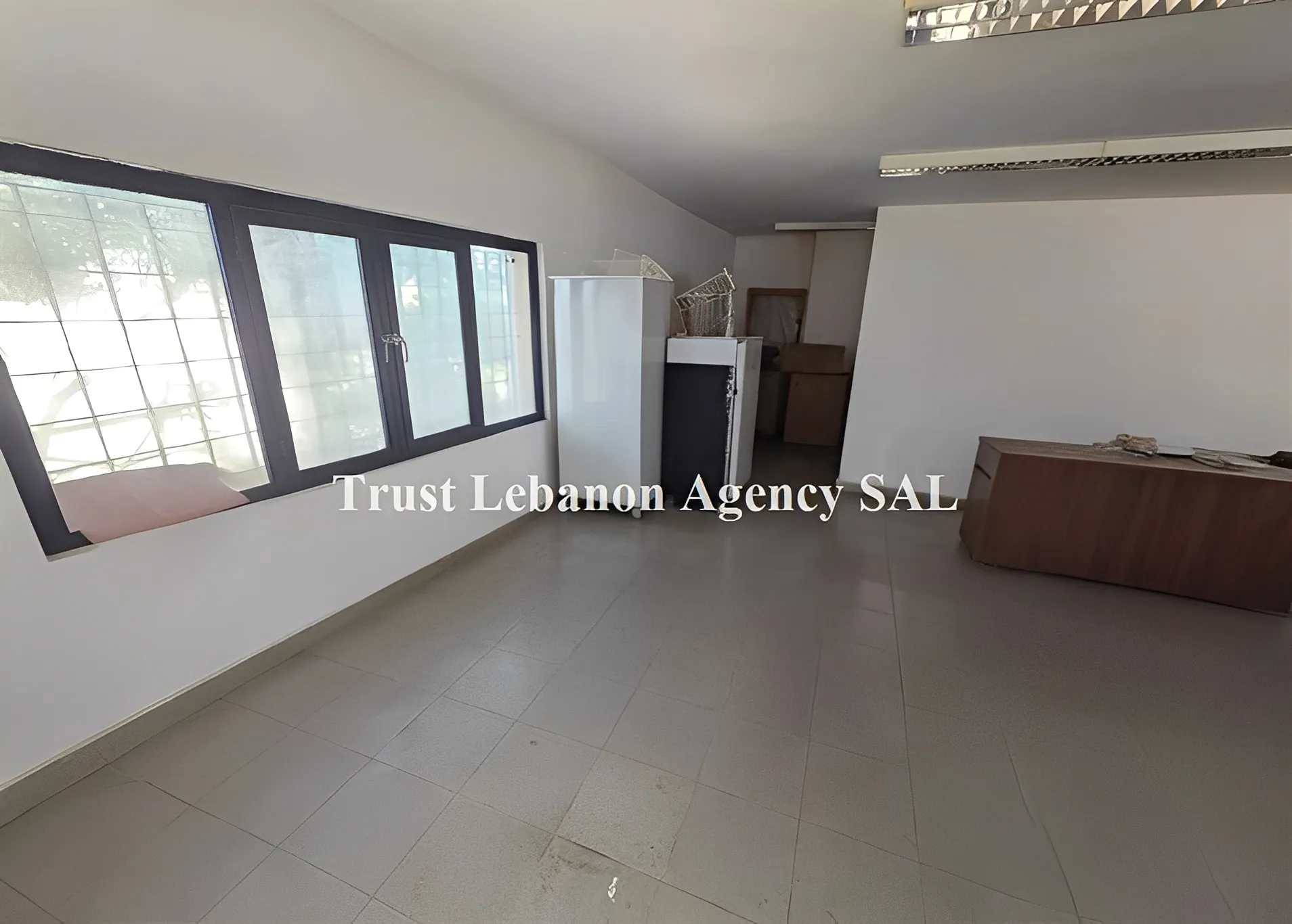Commercial Property For Rent in Metn, Elyssar